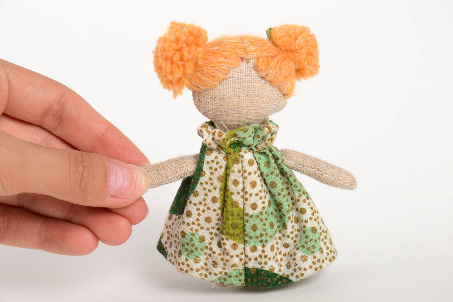 Juguete artesanal de algodón y lino muñeca de peluche regalo original  foto 5