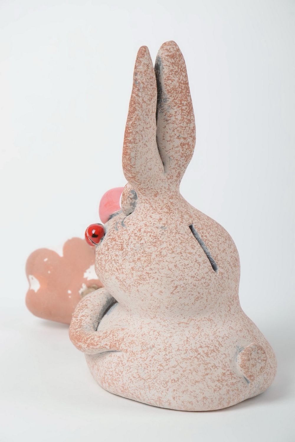 Alcancía decorada de semiporcelena pintada con pigmentos artesanal conejo foto 3