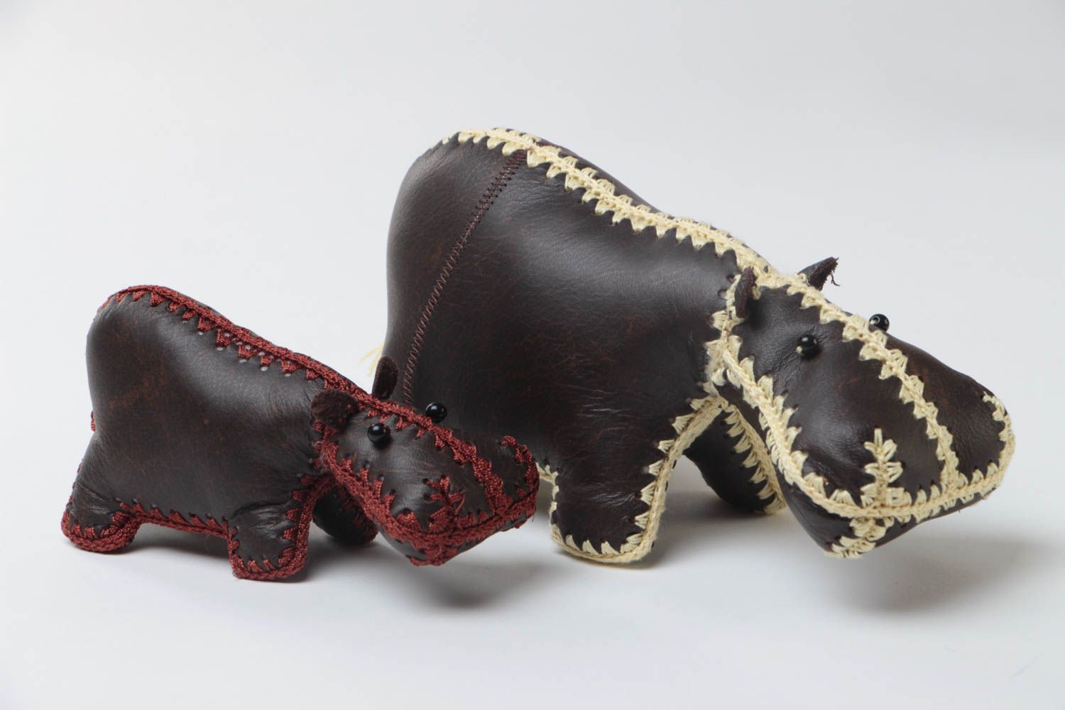 Set of 2 handmade designer dark leather soft toys big and small hippos photo 2