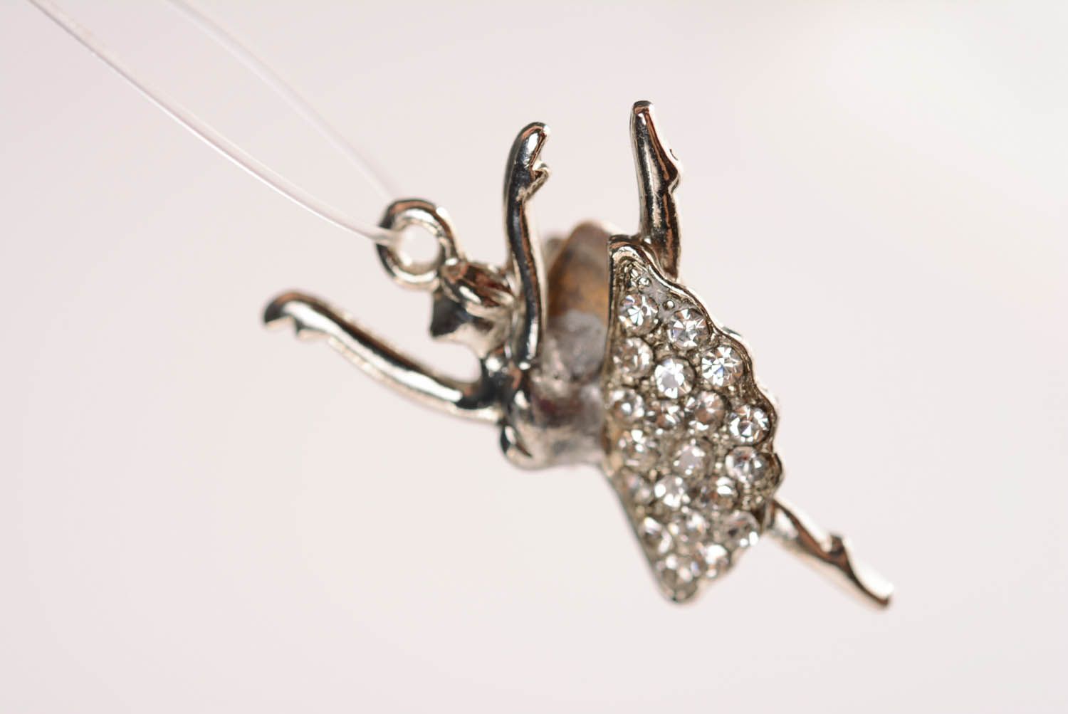 Metal ear cuff Ballerina photo 1