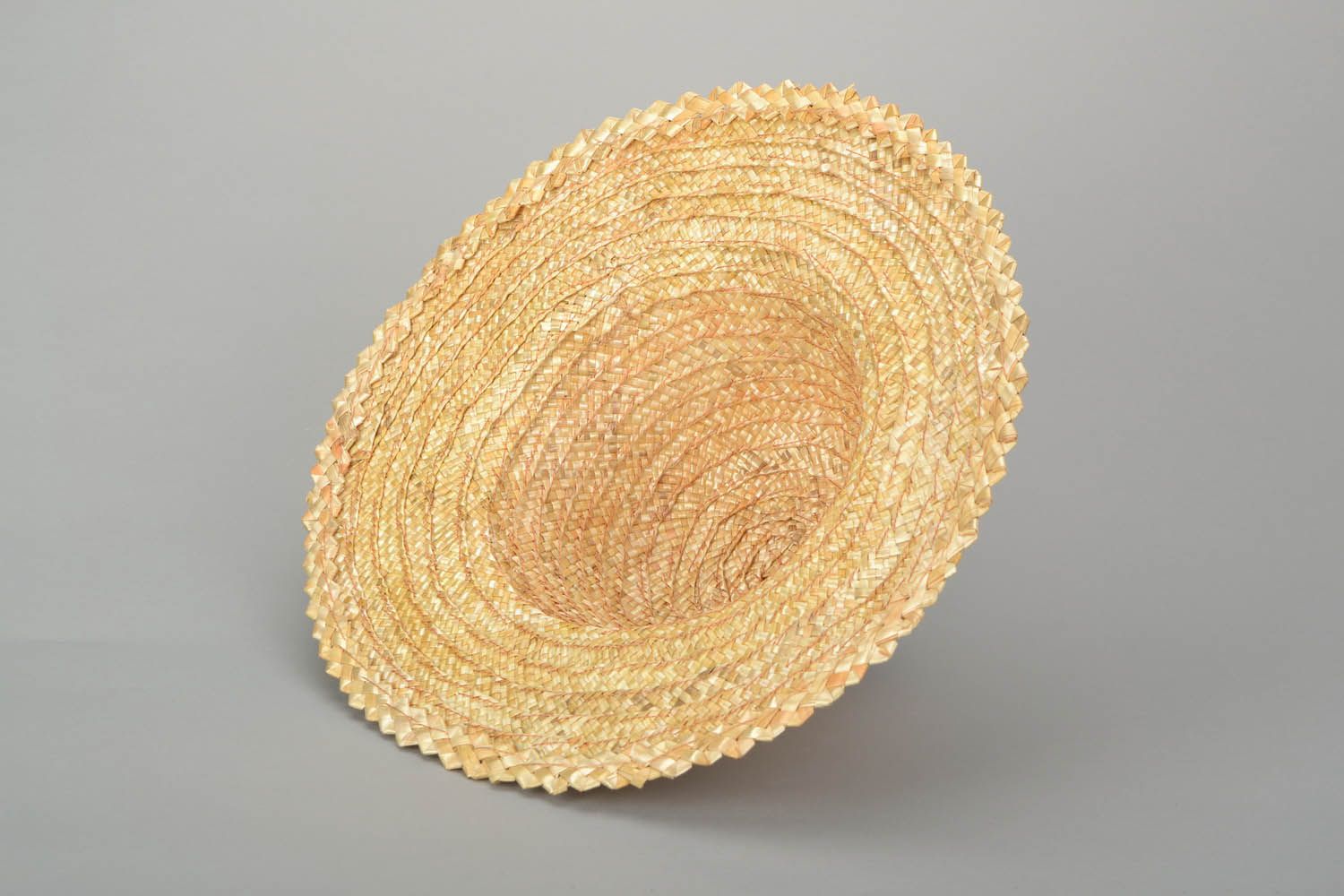 Women's straw hat photo 4