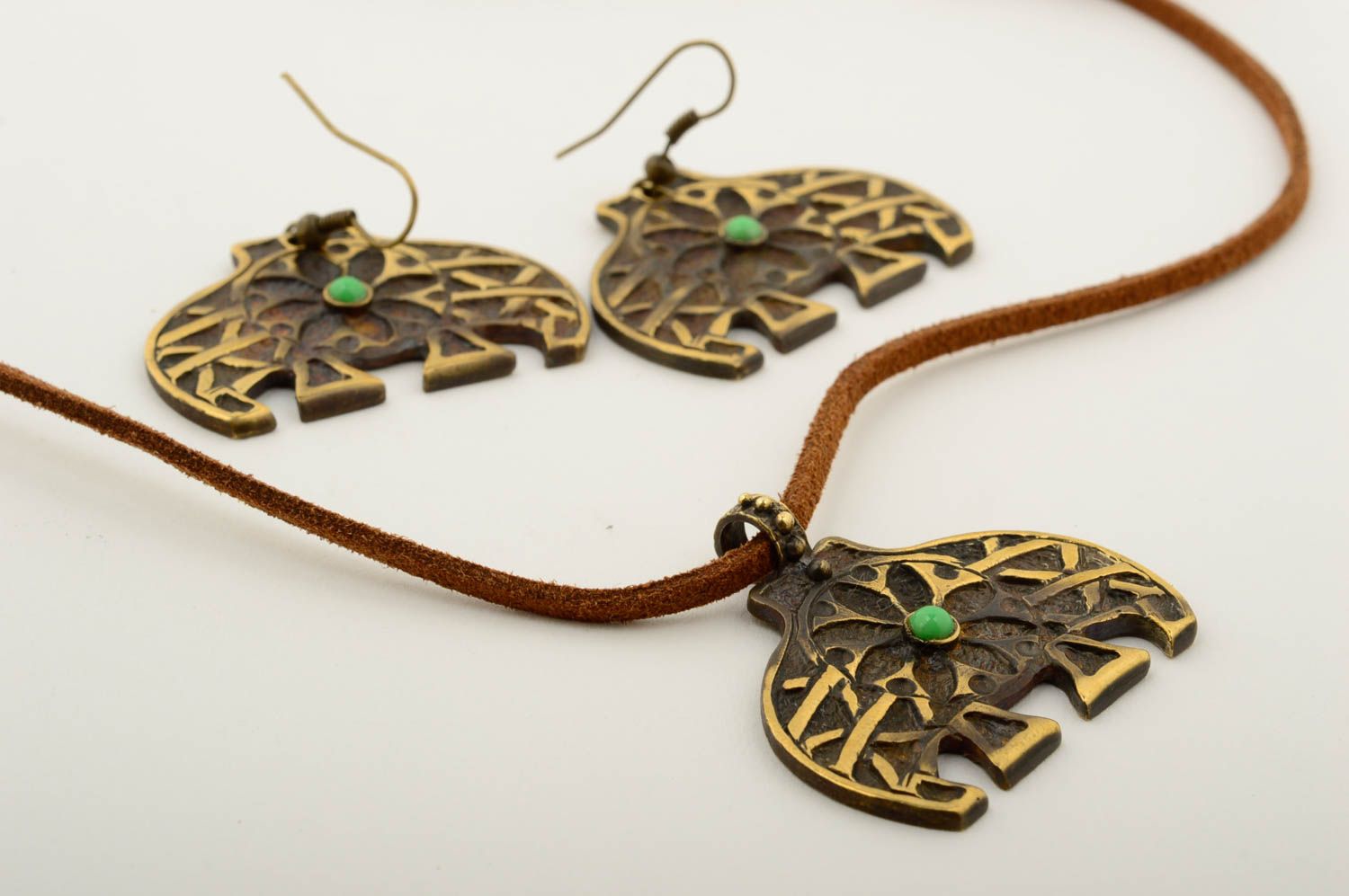 Unusual handmade jewelry set metal earrings metal pendant fashion trends photo 4