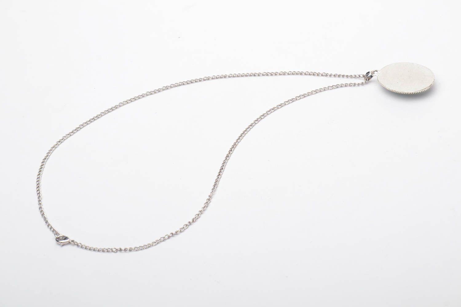 Neck pendant with long chain photo 4