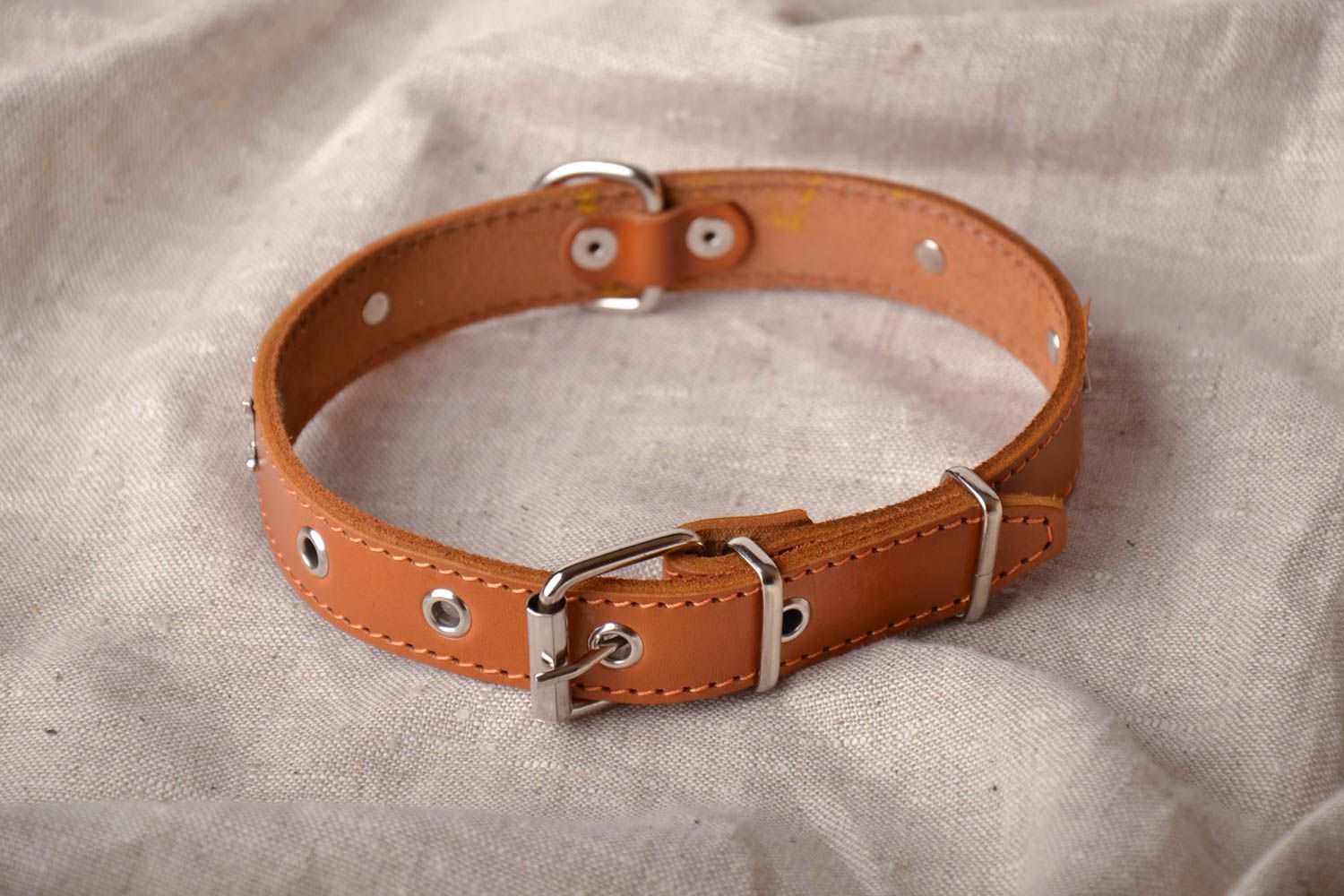 Brown leather dog collar photo 1