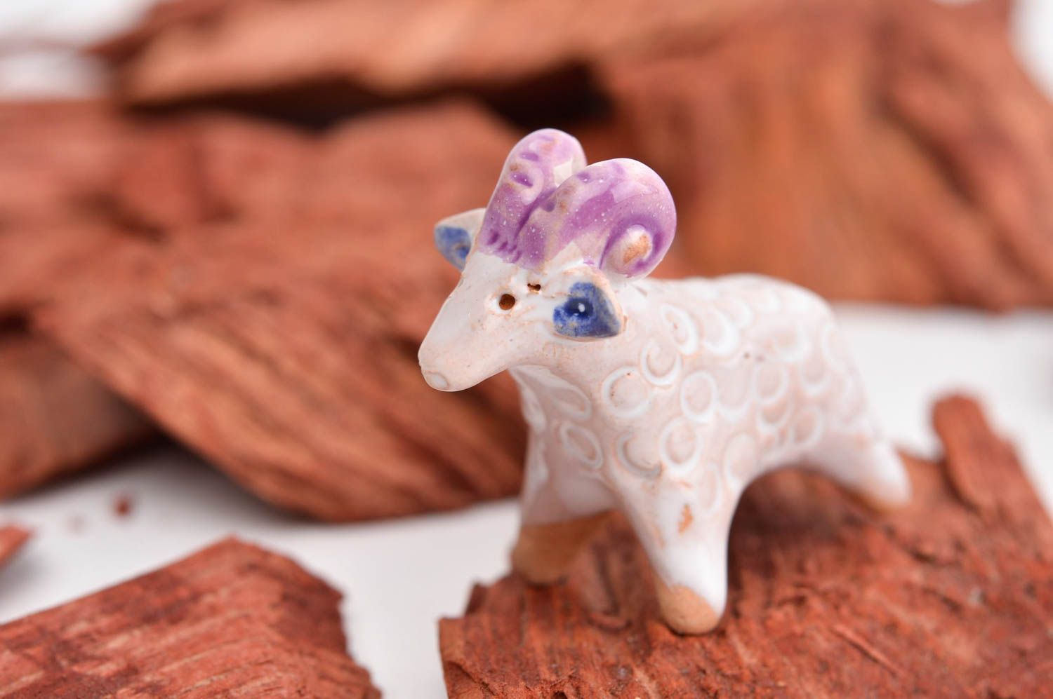 Figura artesanal con forma de oveja regalo original elemento decorativo foto 1