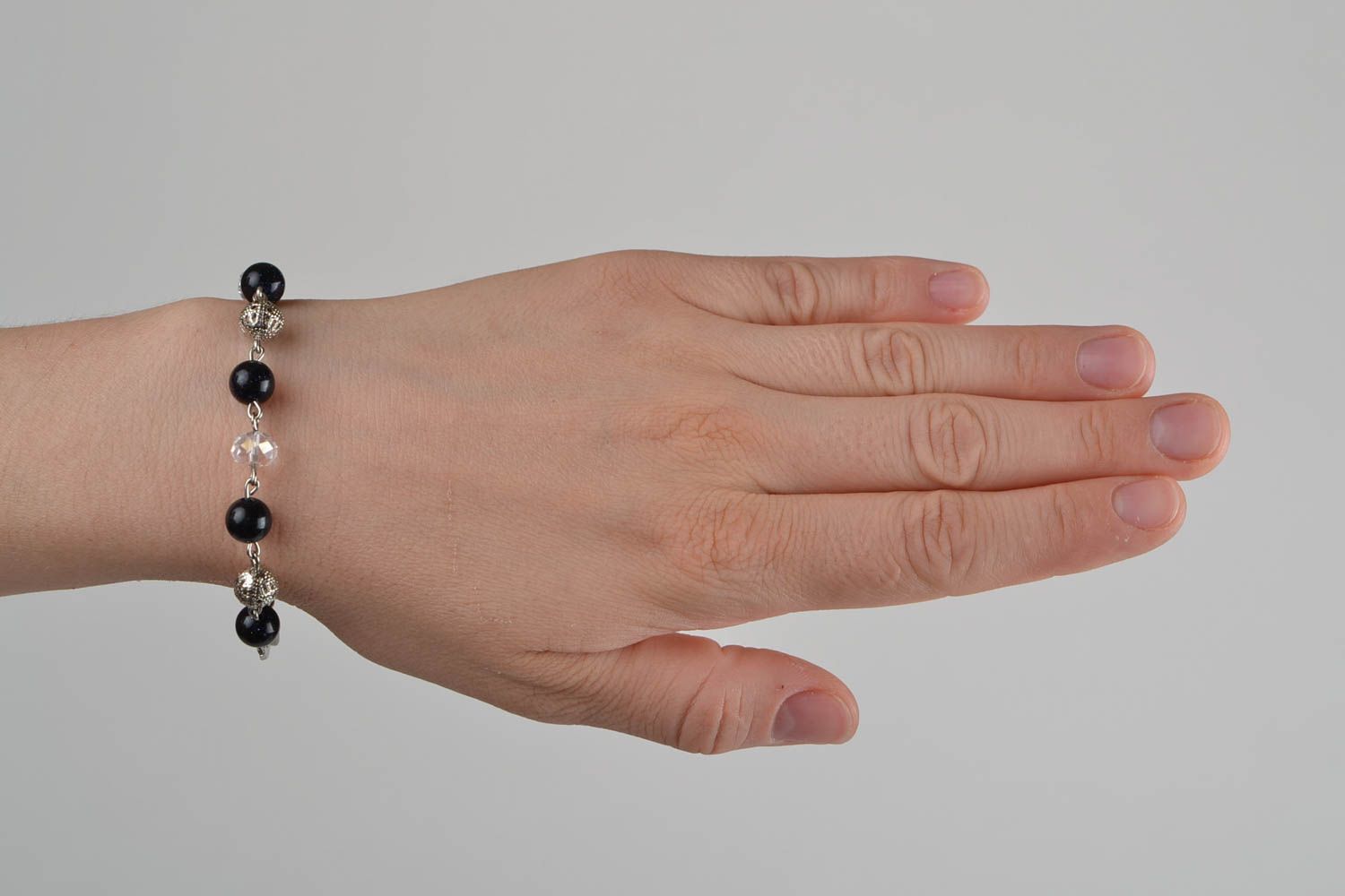 Bracelet avec cristal de roche et aventurine fait main fin noir et blanc Baie photo 2