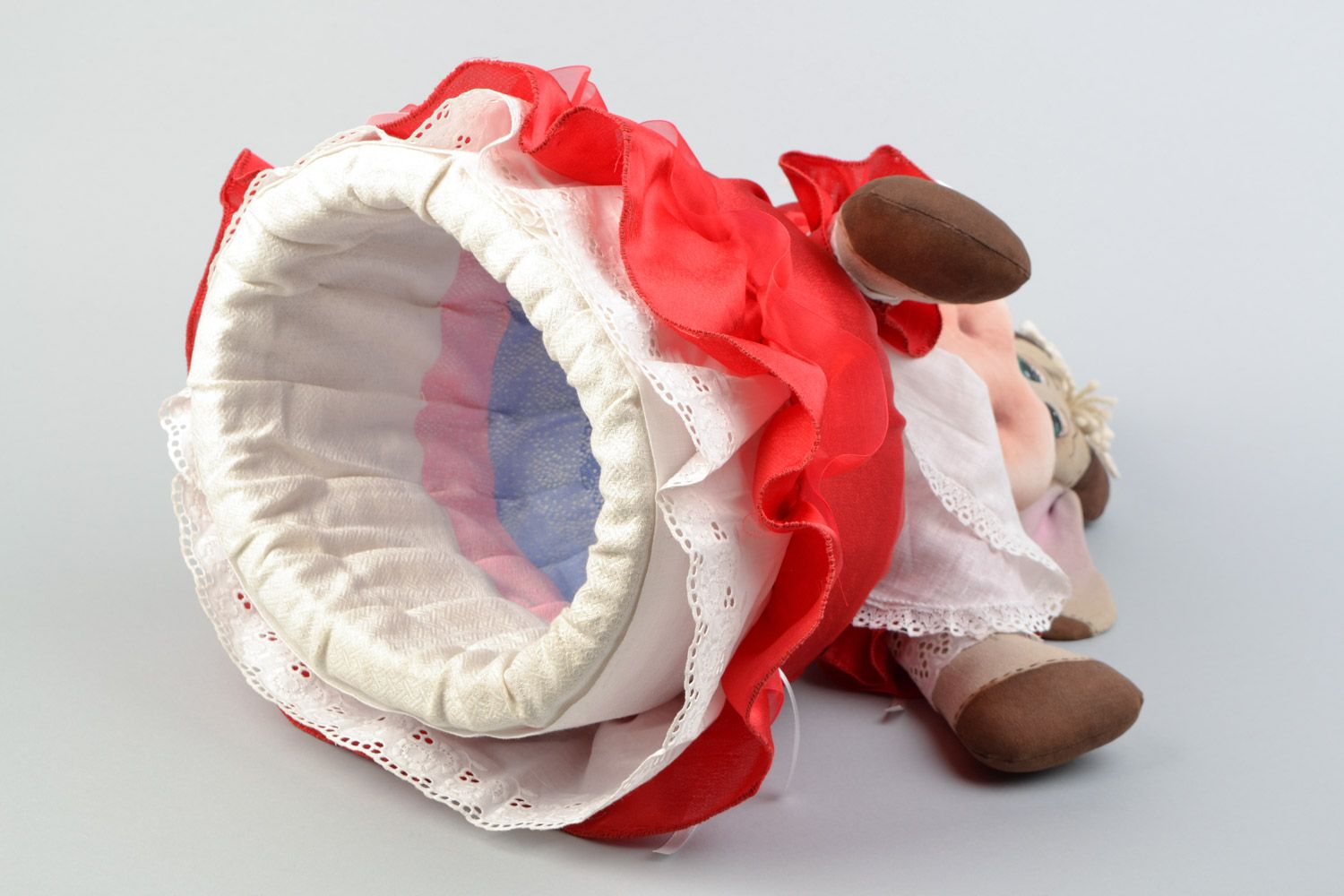 Origineller handmade Kannenwärmer aus Stoff Textil Puppe handmade in rotem Kleid Kuh foto 5