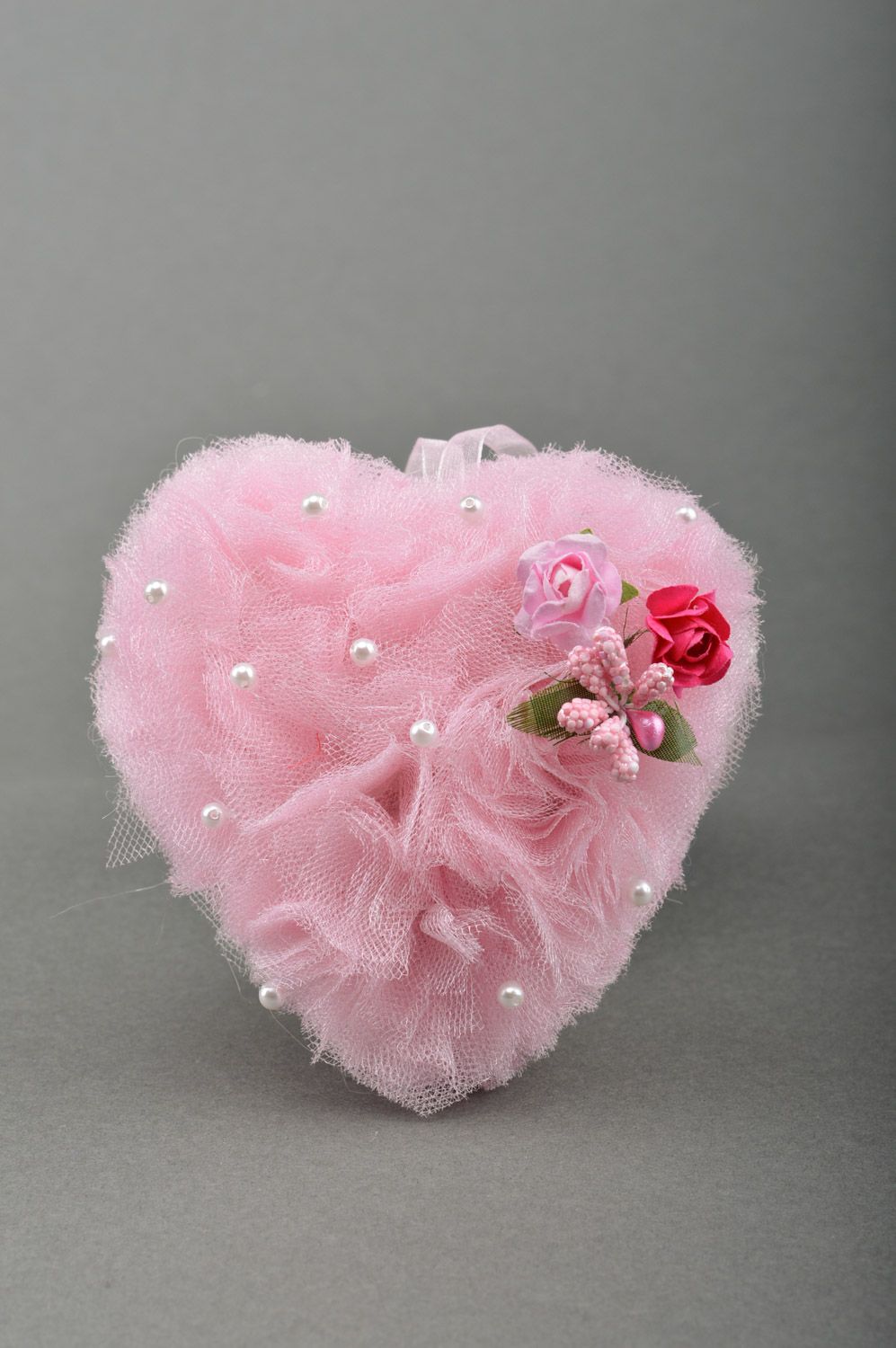 Handmade interior wall hanging heart-shaped decoration with pink tulle and beads photo 4