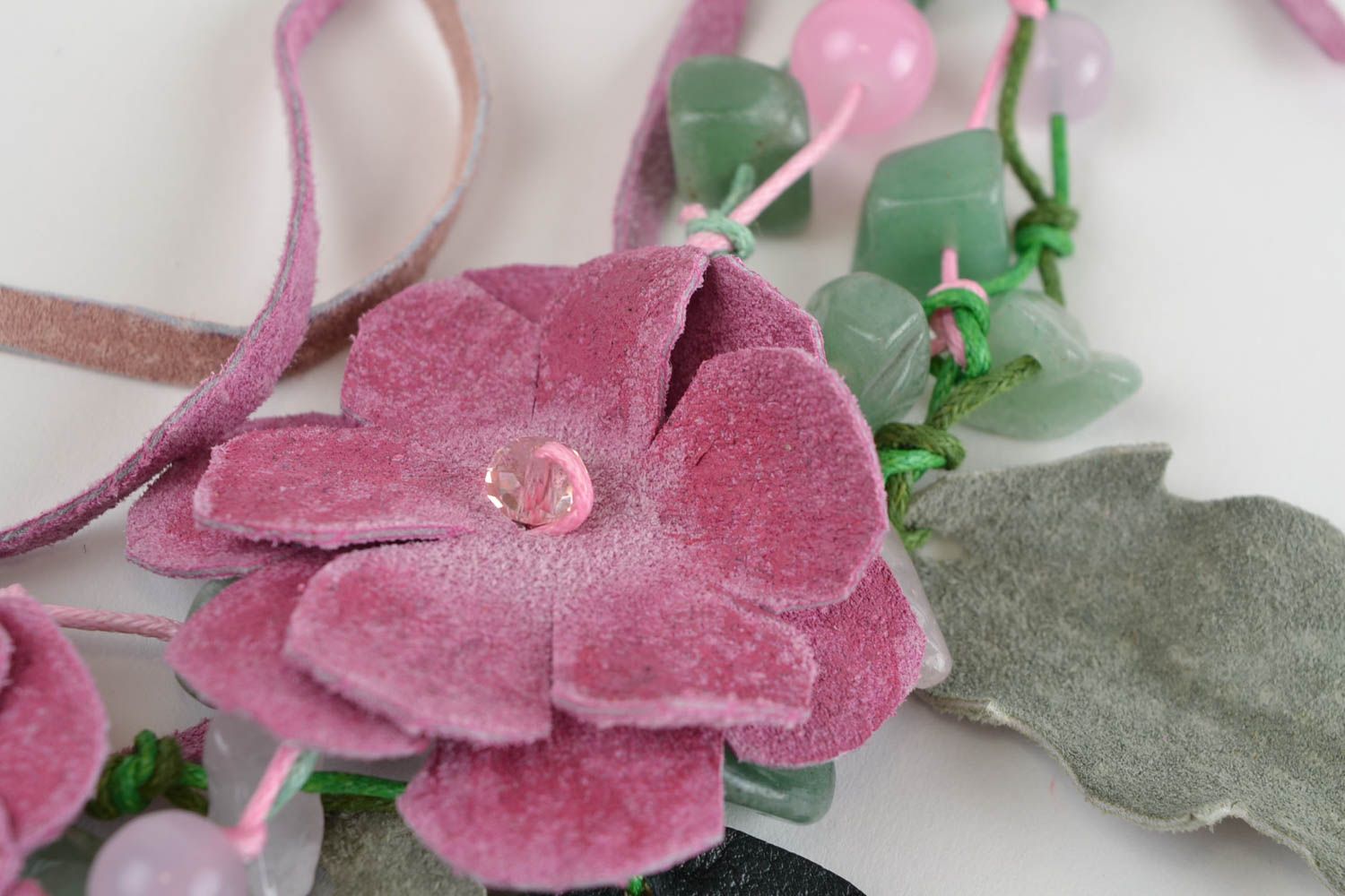 Beautiful handmade pink genuine leather flower necklace with natural stones photo 4
