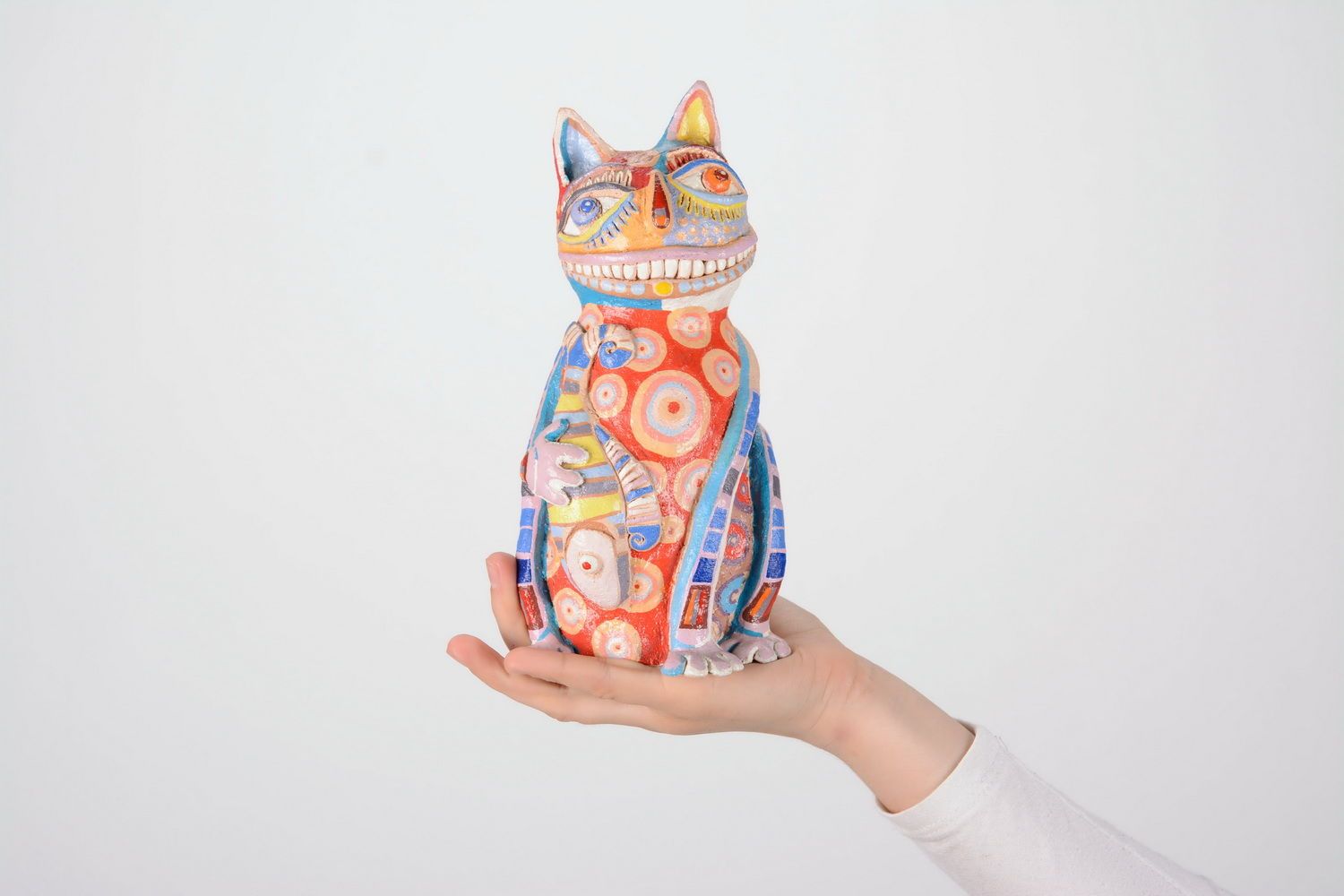 Moneybox Cat with a fish photo 4