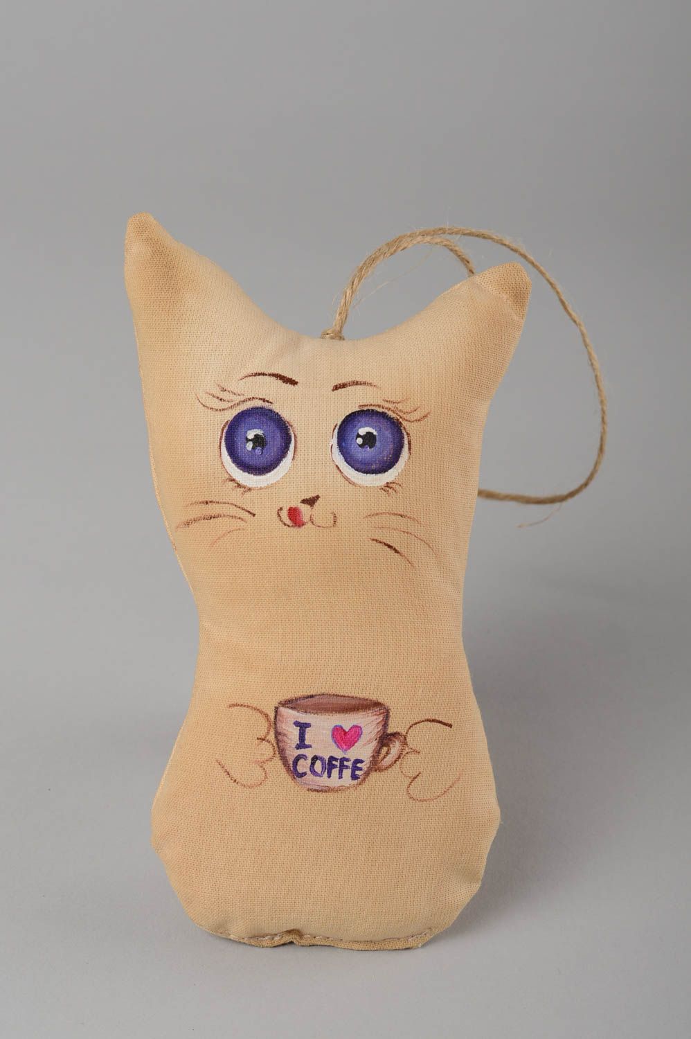 Мягкая игрушка ручной работы декор для дома кот мягкая подвеска Я люблю кофе фото 4