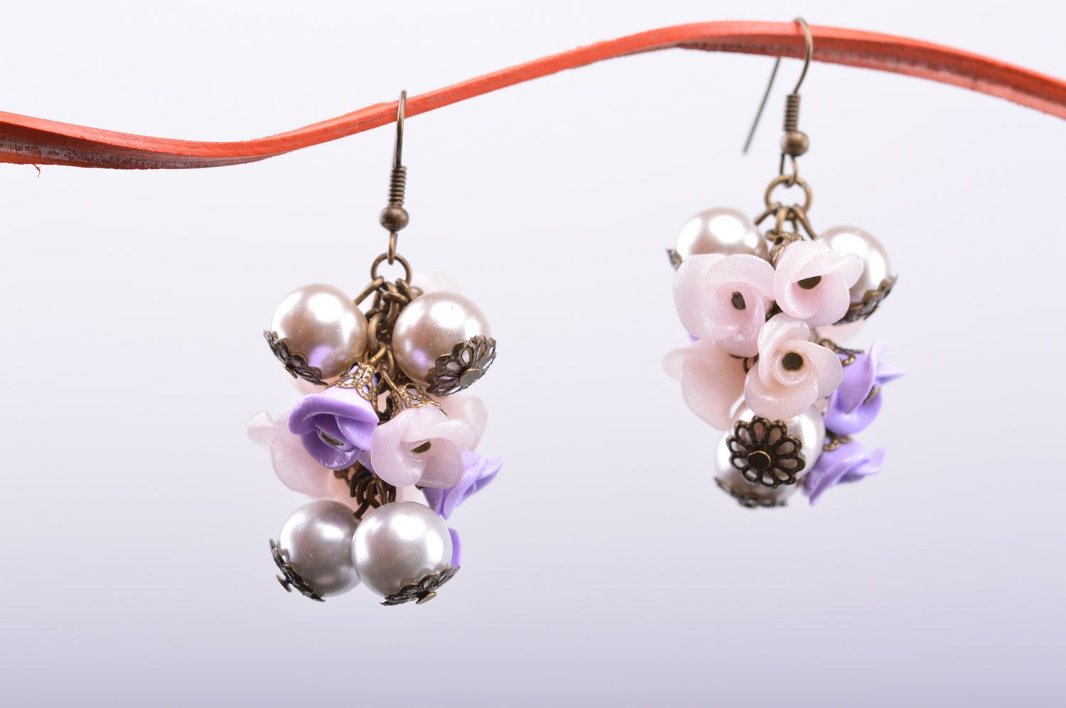 Handmade polymer clay flower earrings with pearl beads photo 2