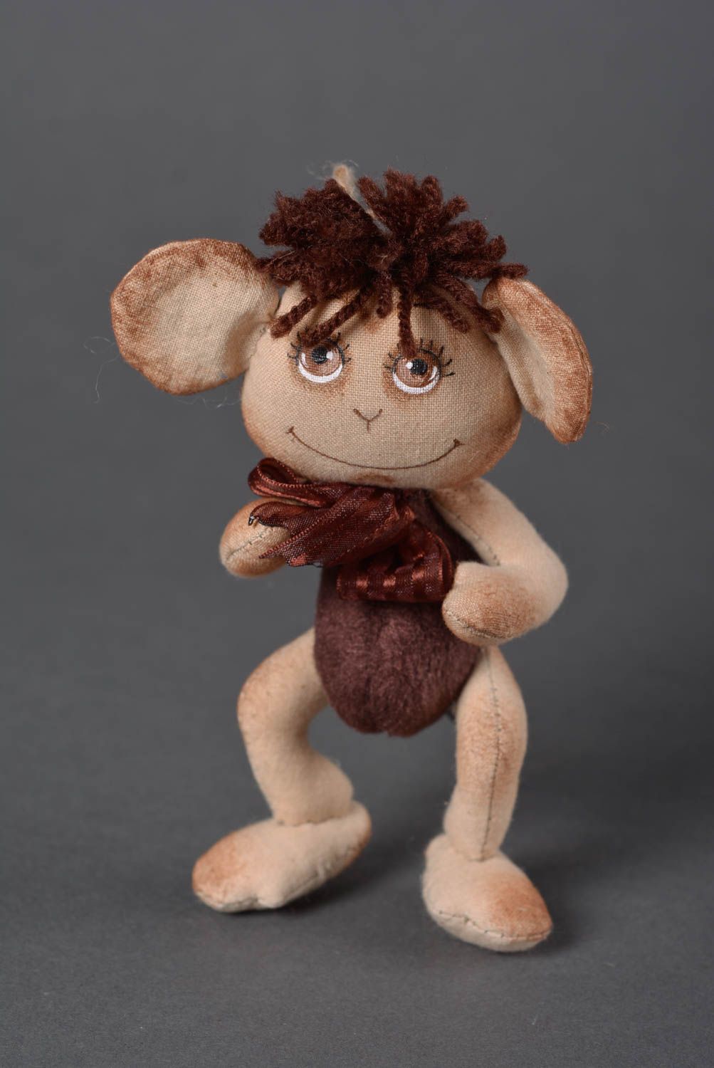 Handmade Stoff Spielzeug Kuscheltier Affe mit Bemalung Geschenk für Kinder  foto 5
