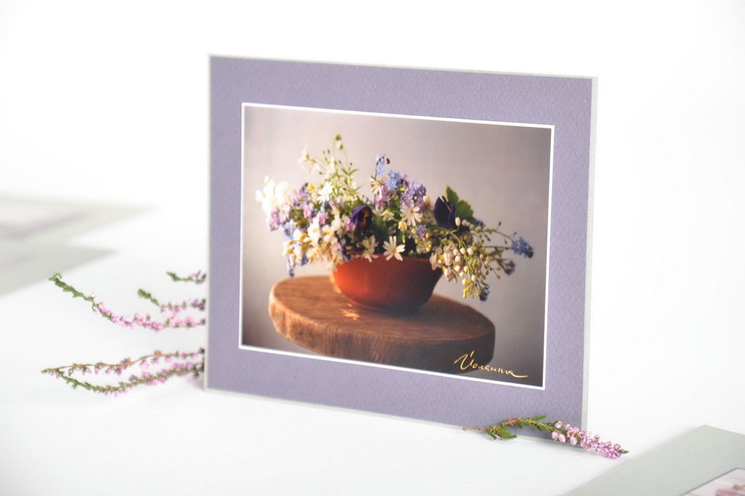 Carte de vœux artisanale de design avec fleurs photo 1