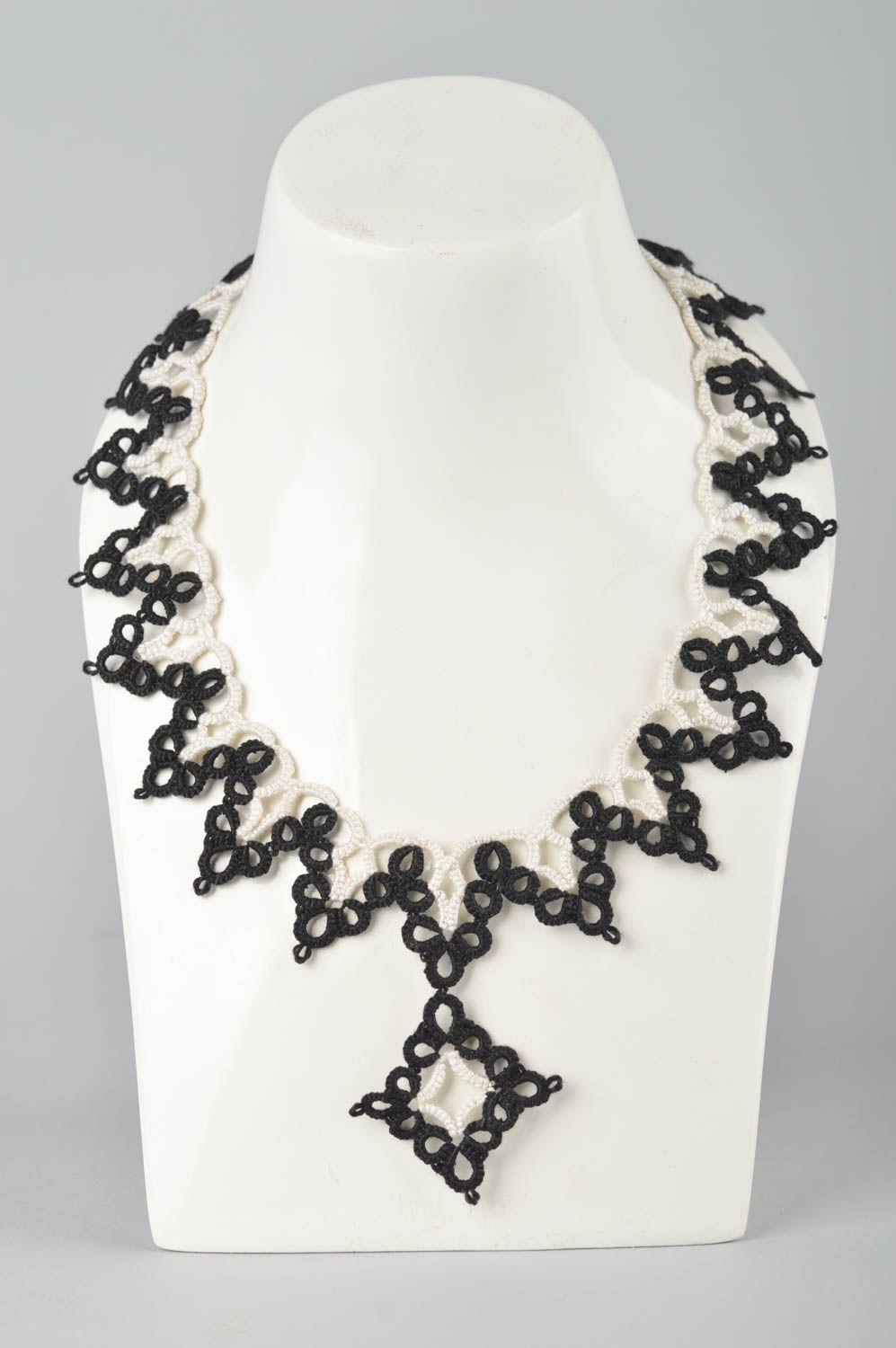 Handmade weiß schwarzes Damen Collier Modeschmuck Halskette Occhi Schmuck  foto 1