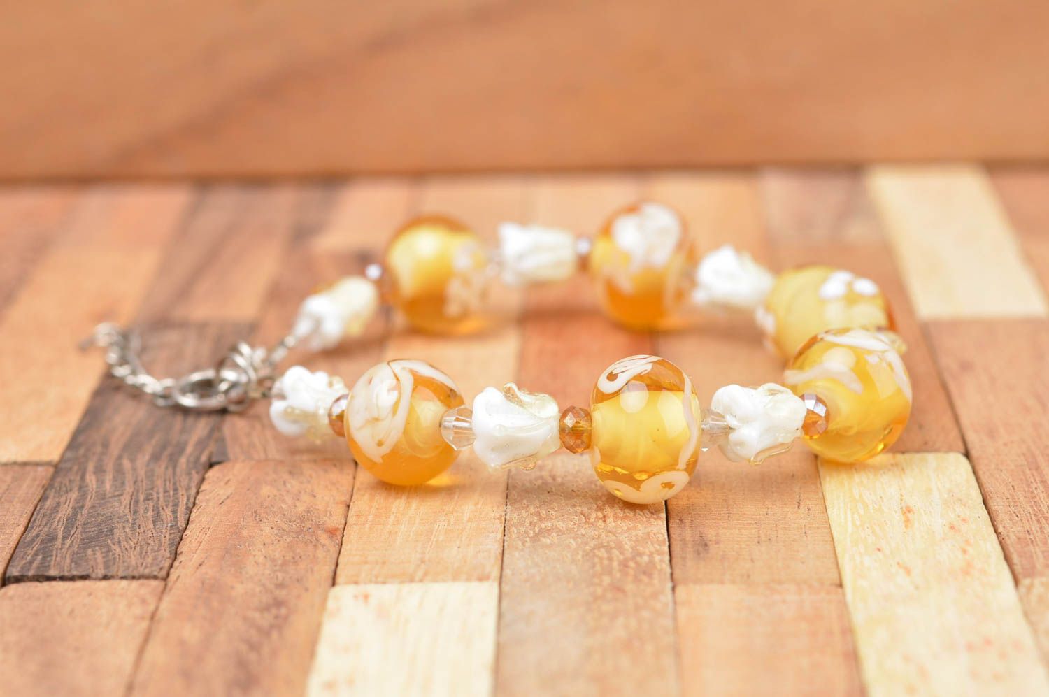 Bracelet verre Bijou fait main perles fantaisie jaunes Accessoire femme photo 2