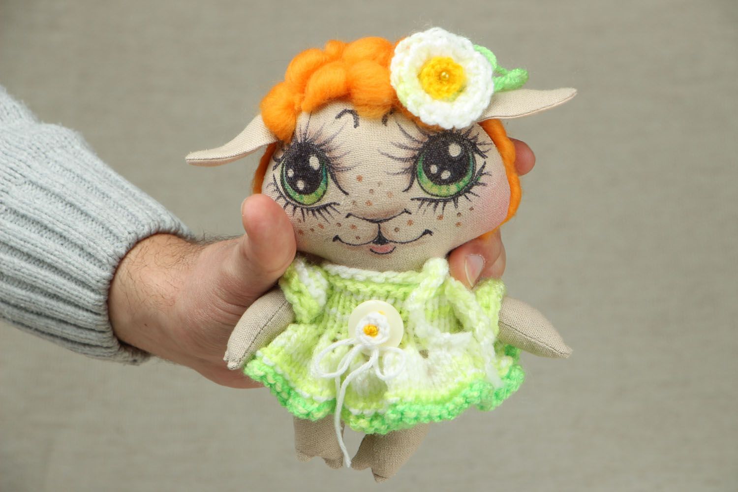Brinquedo macio feito à mão de tecido ovelha  foto 4