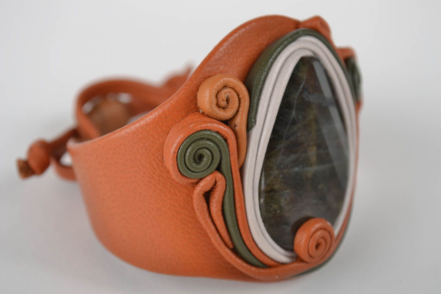 Bracelet cuir naturel Bijoux fait main Accessoires femme design original photo 3