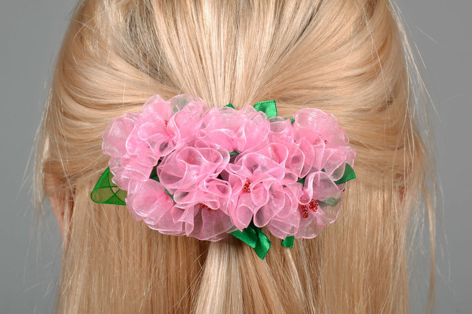 Haarspange Blume aus Atlasbändern foto 1