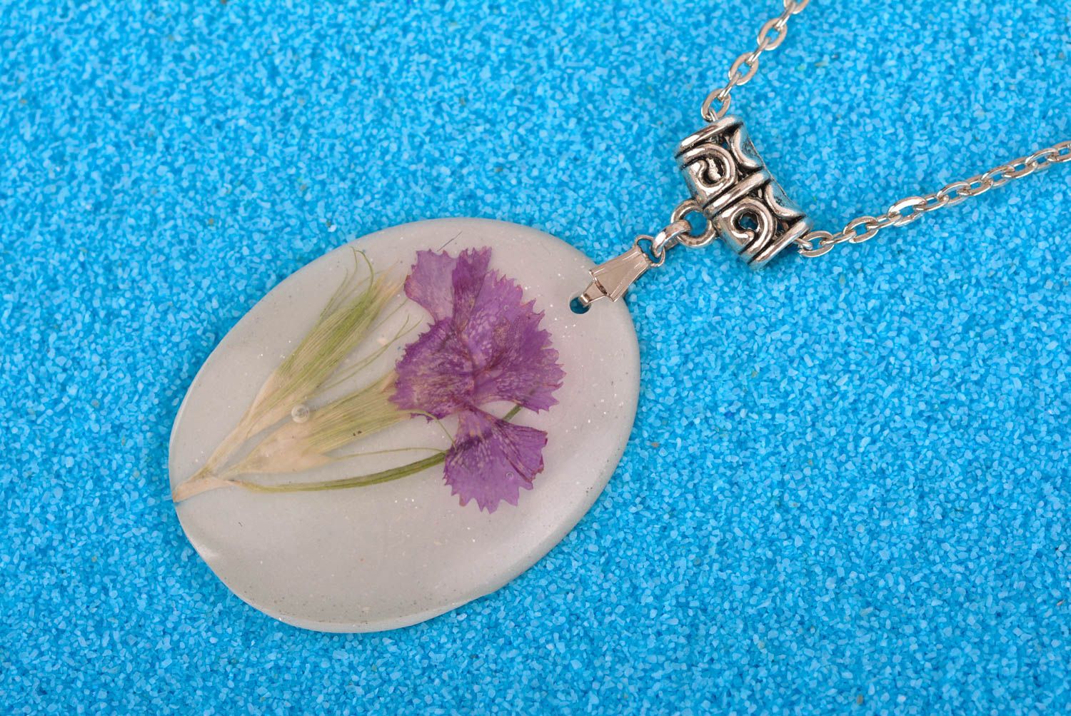 Stylish handmade neck pendant with real flowers unusual epoxy pendant gift ideas photo 1
