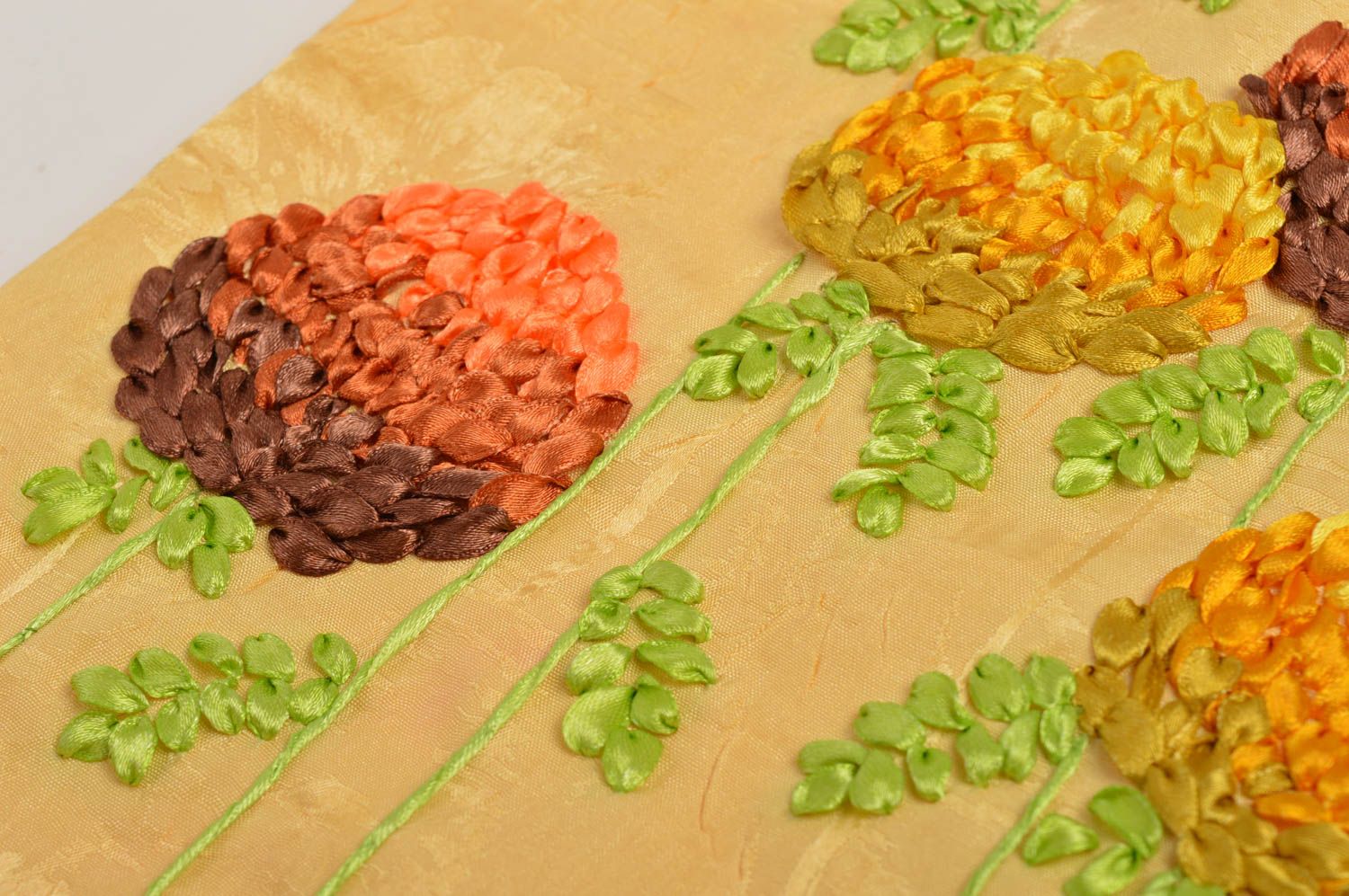 Декоративная наволочка хэнд мэйд необычный подарок текстильный декор с цветами фото 3