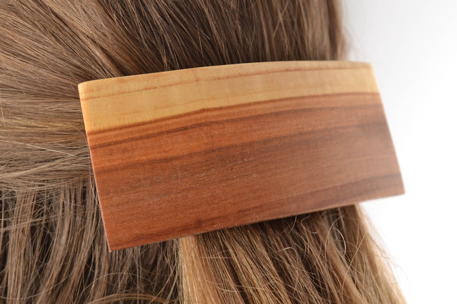 Barrette à cheveux en bois clair faite main bijou écologique de créateur photo 1