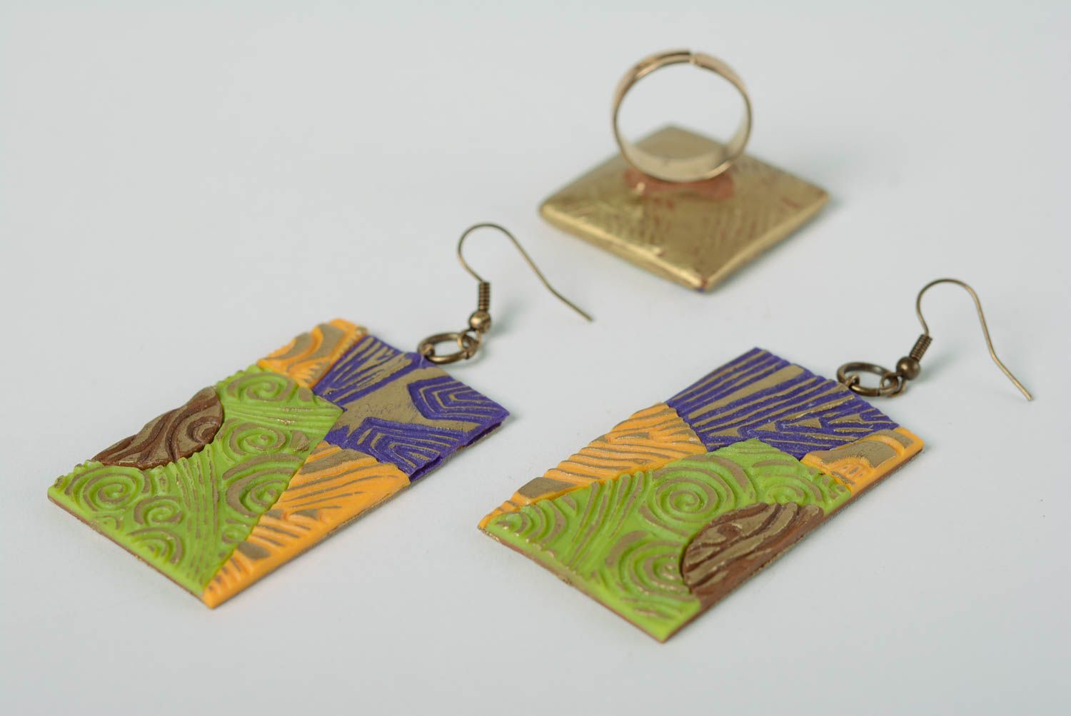 Set of handmade colorful polymer clay jewelry 2 items dangling earrings and ring photo 2
