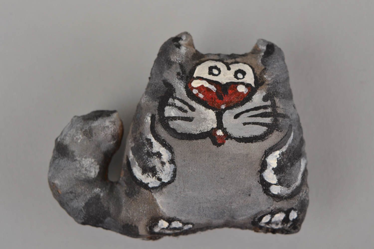 Imán de nevera de tela aromatizado artesanal con forma de gato gris original foto 1