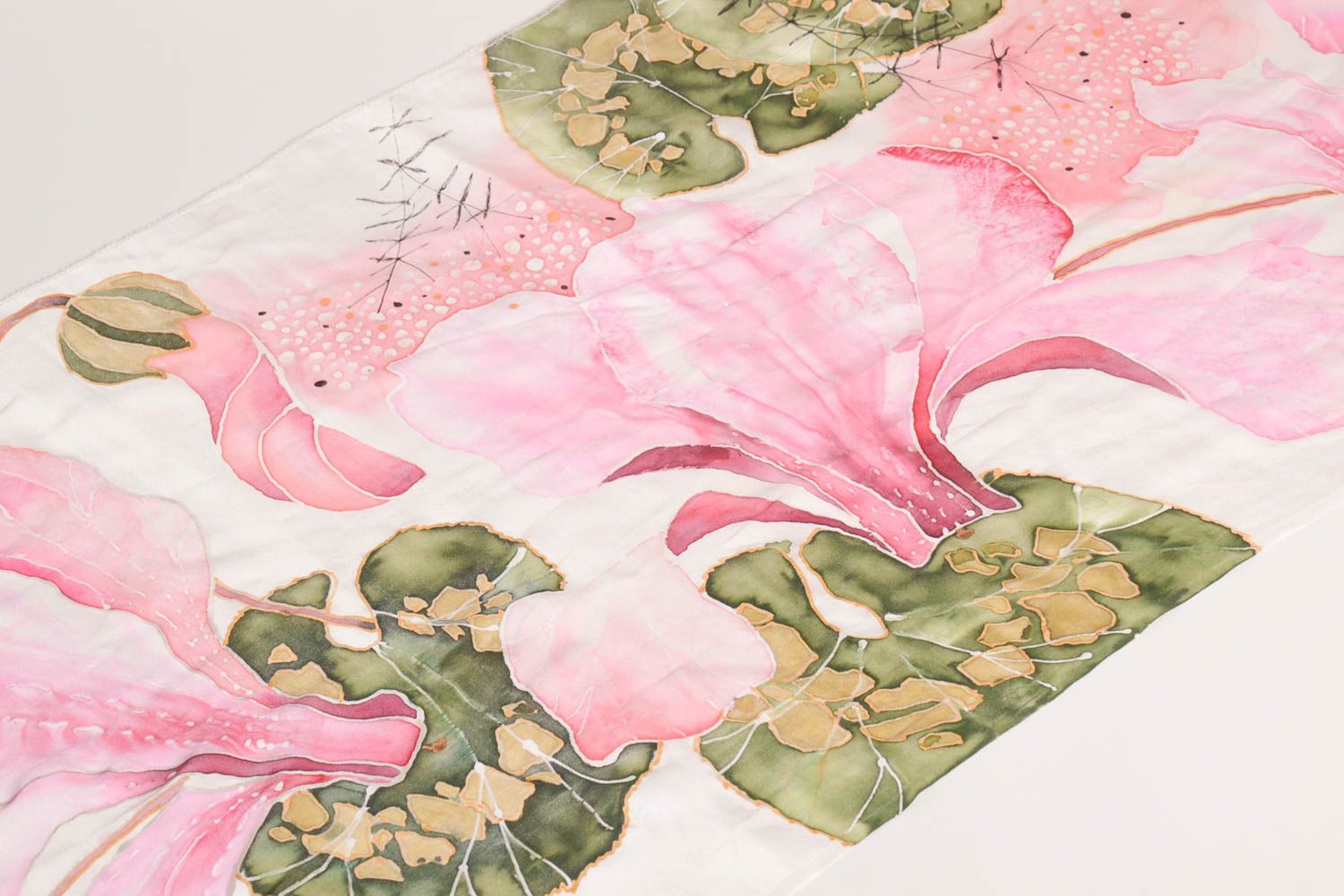 Foulard soie fait main Écharpe femme rose batik froid original Idée cadeau photo 2