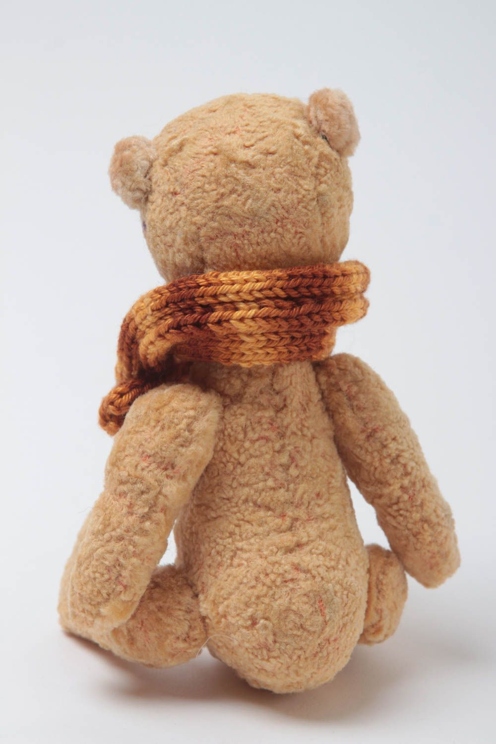 Kuscheltier Bär mit Schal handgemachtes Spielzeug Geschenke für Kinder  foto 4