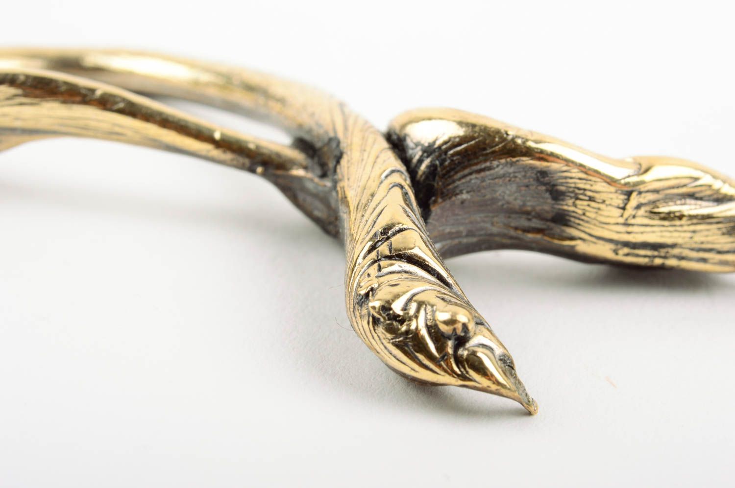 Pendentif en métal laiton en forme d'oiseau fait main accessoire pour femme photo 4