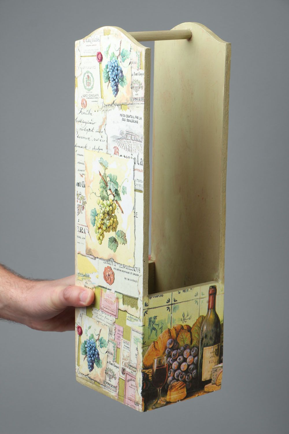 Boîte à bouteille en bois décorée de serviettage photo 4