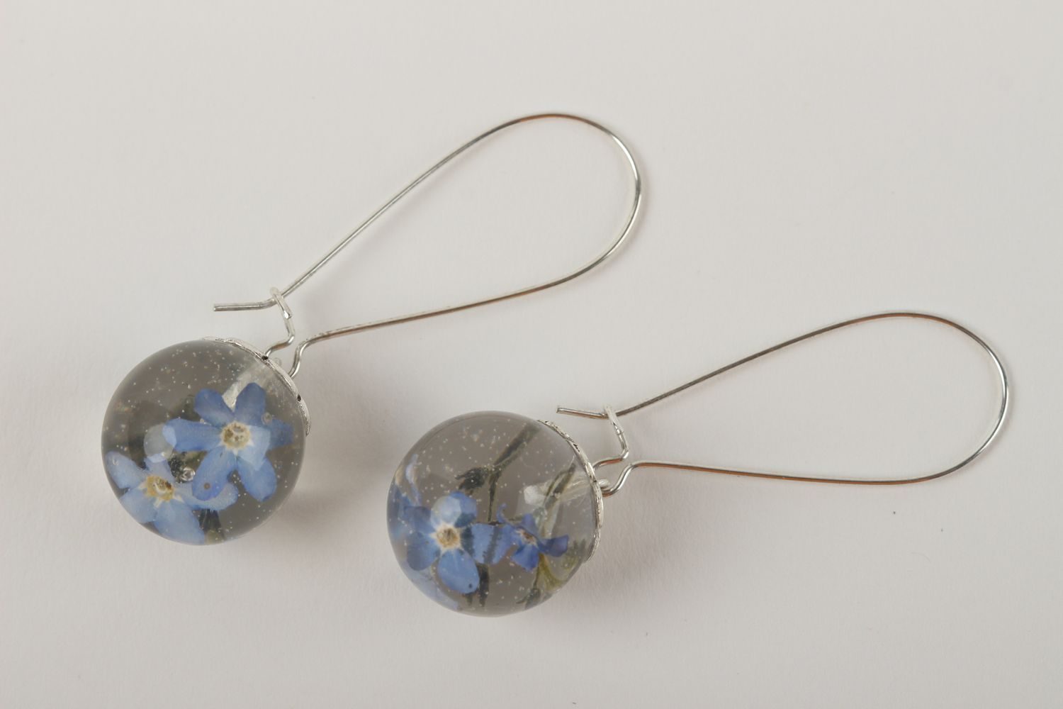 Botanic earrings handmade stylish earrings with charms earrings with flowers photo 2