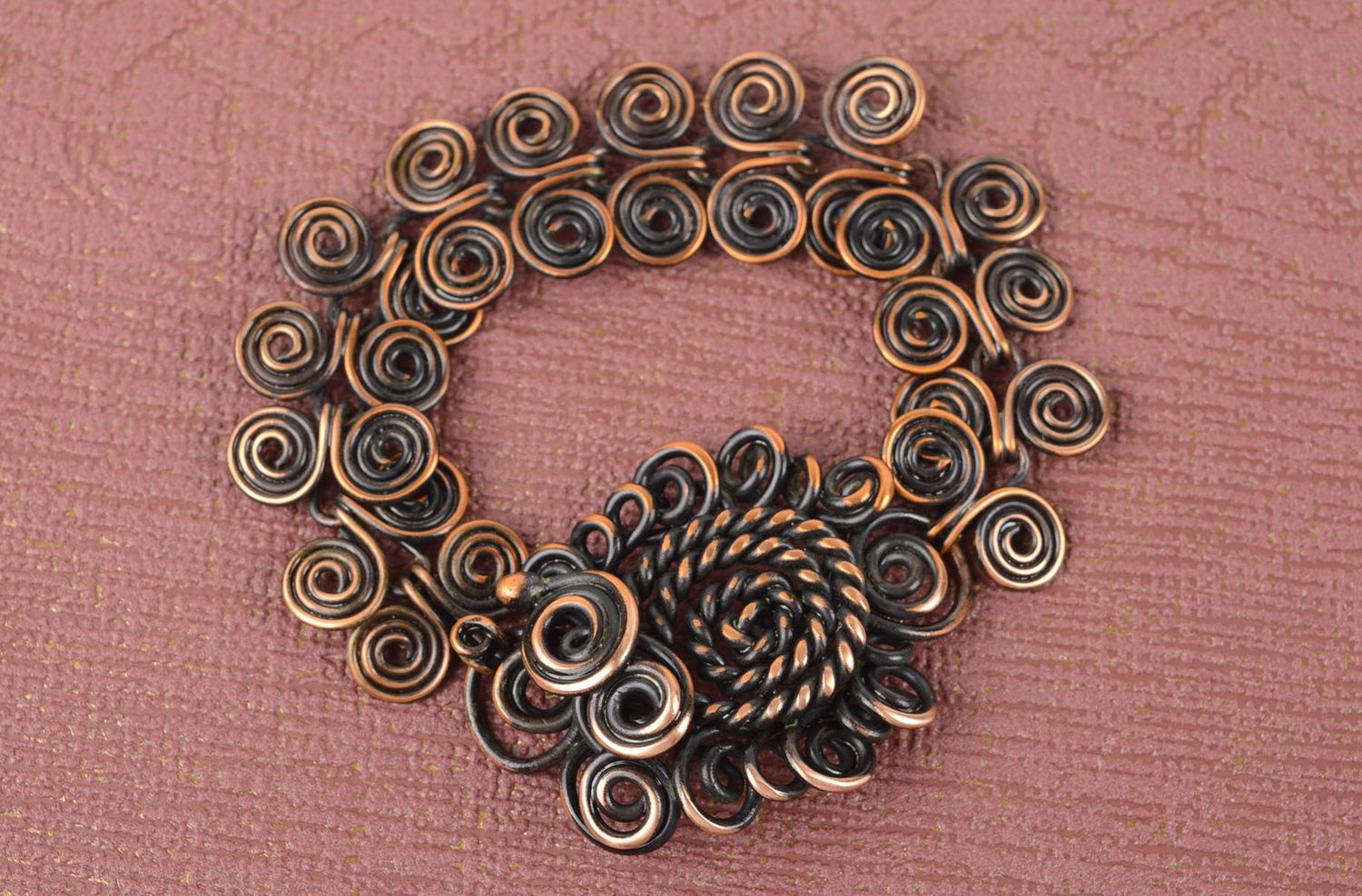 Bracelet large Bijou fait main en cuivre design de créateur Cadeau femme photo 5
