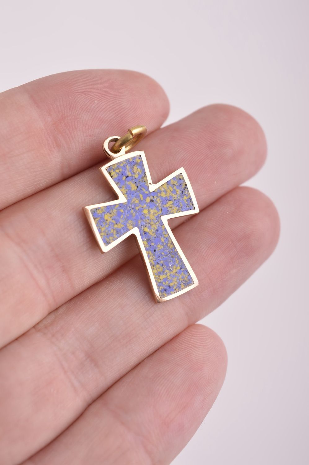 Крестик с камнями handmade подвеска на шею украшение из латуни сиреневый крест фото 5