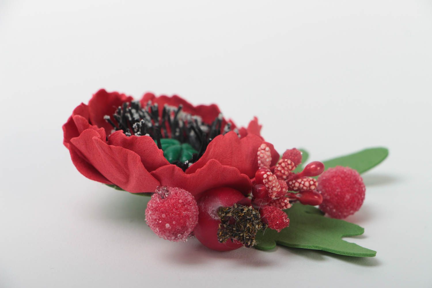 Broche grosse fleur rouge en foamiran faite main originale jolie pour femme photo 3