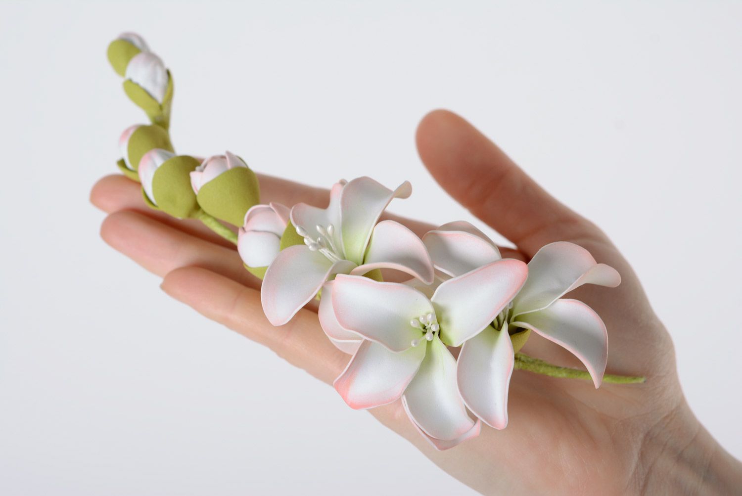 Deko Blumen aus Wildleder für Haarschmuck massiv und feierlich Handarbeit schön foto 2