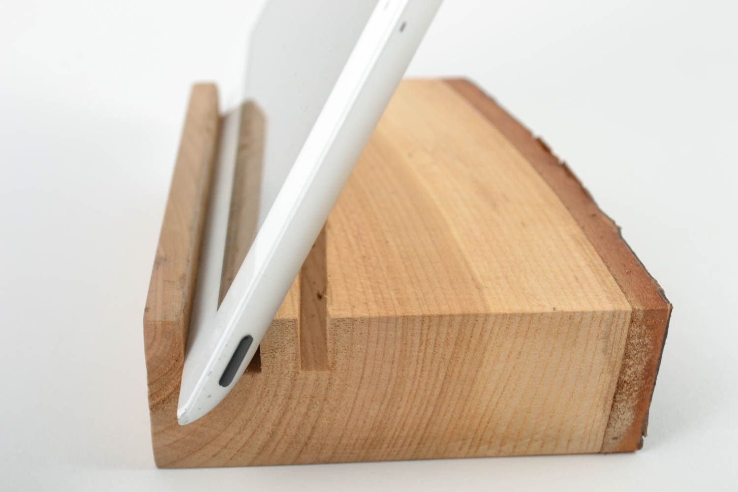 Support pour tablette en bois fait main original écologique accessoire photo 1