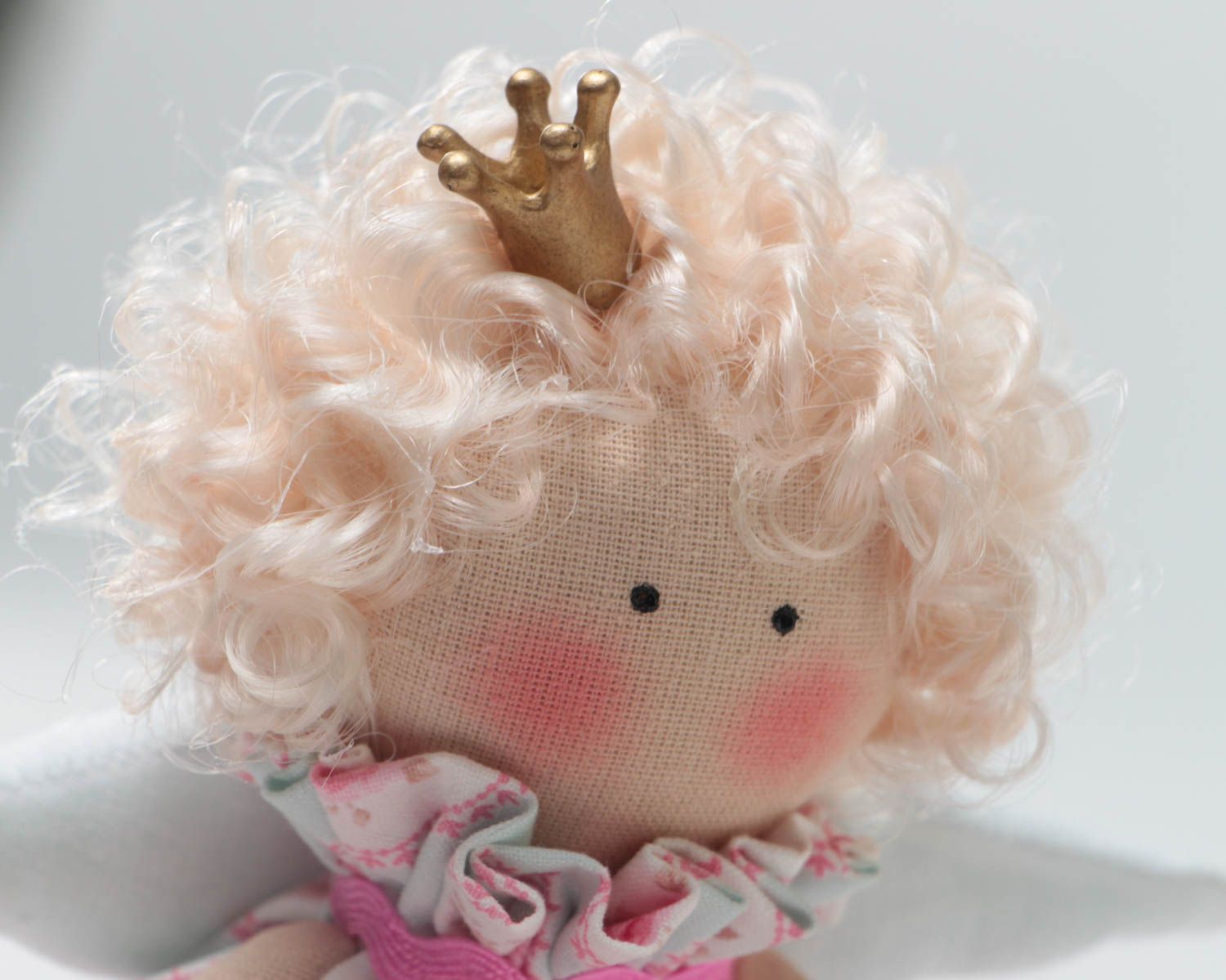Fabric angel doll with heart beautiful little soft handmade decorative toy  photo 3