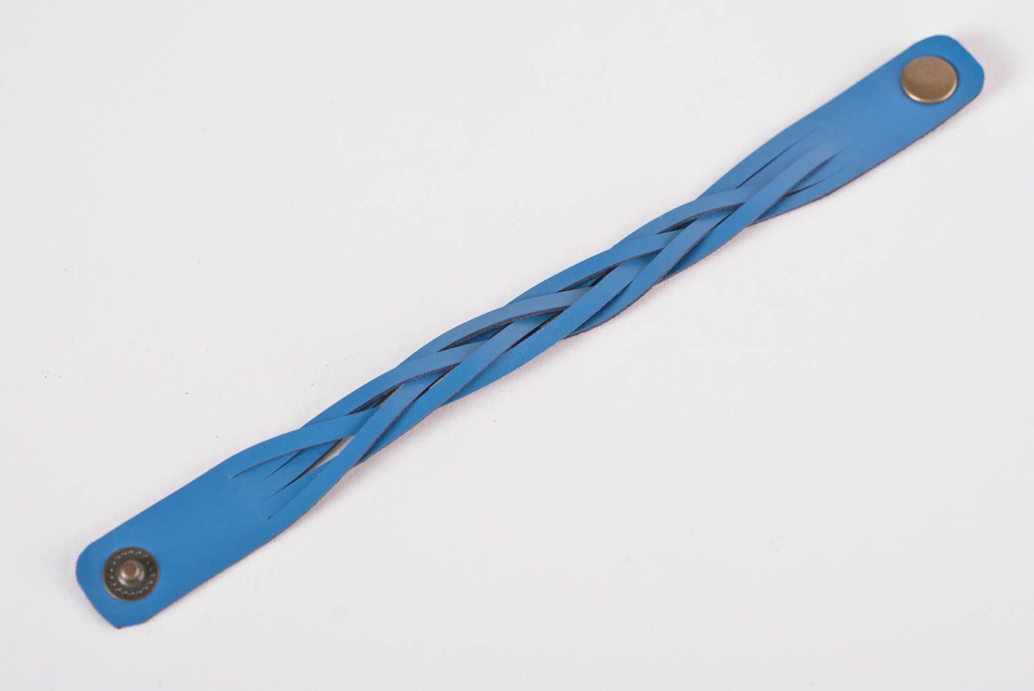 Кожаный браслет ручной работы браслет на руку украшение из кожи голубой фото 3