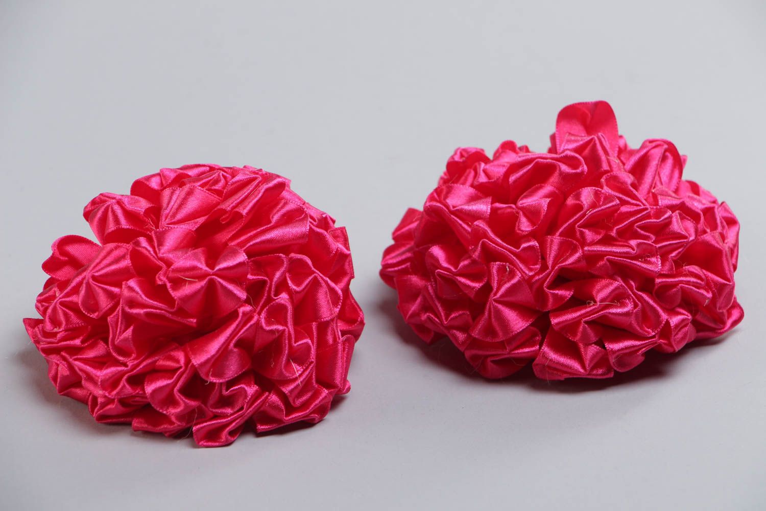 Set of handmade hair ties with volume large bright pink flowers 2 items for kids photo 3