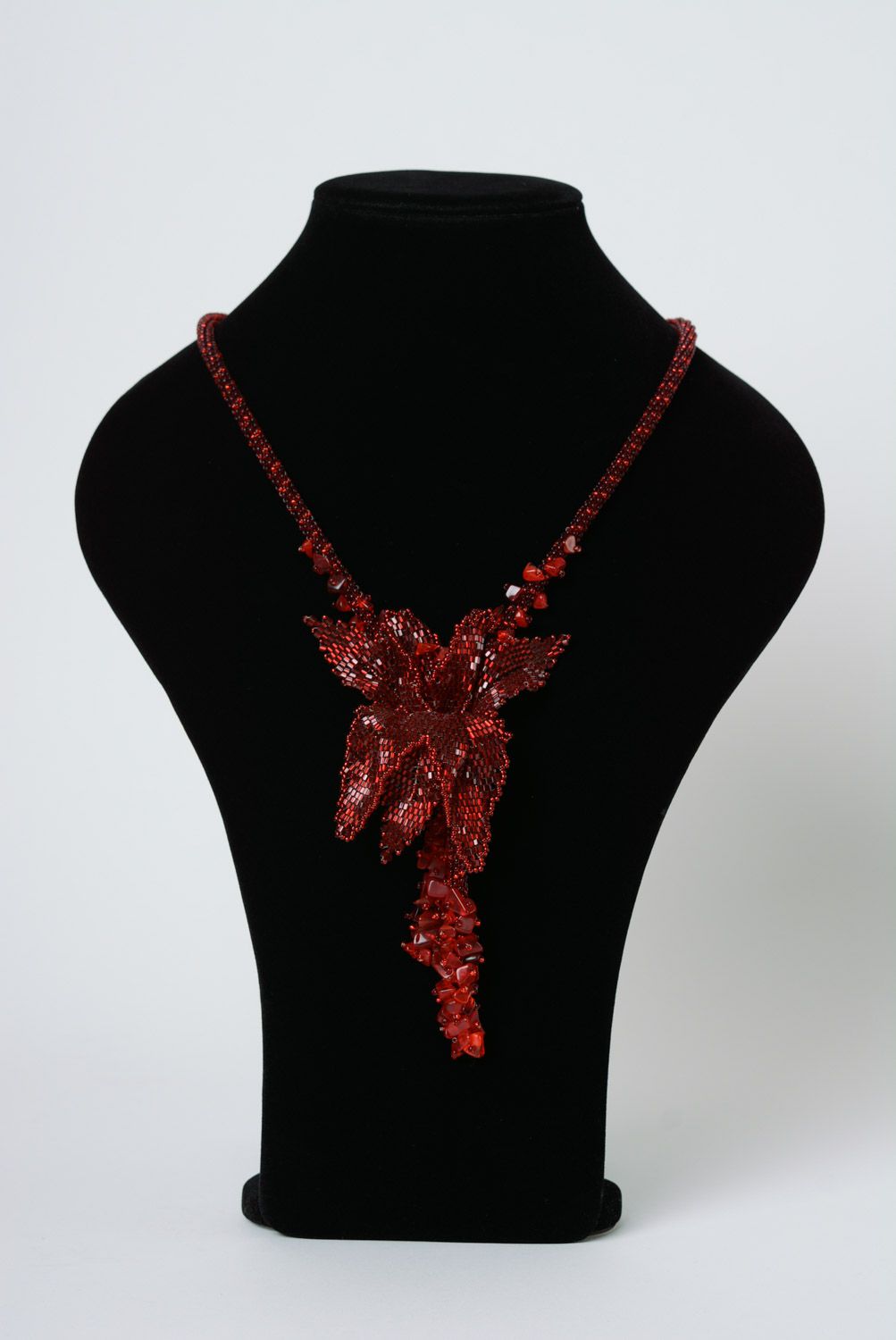 Dark red handmade necklace in the shape of flower woven of beads for women photo 2