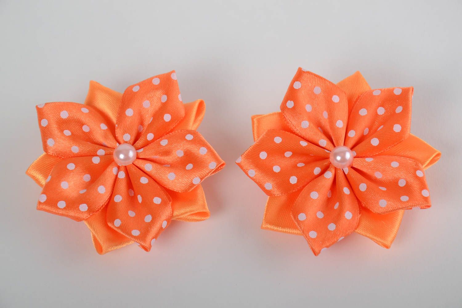 Set of 2 handmade children's satin ribbon flower barrettes orange photo 2