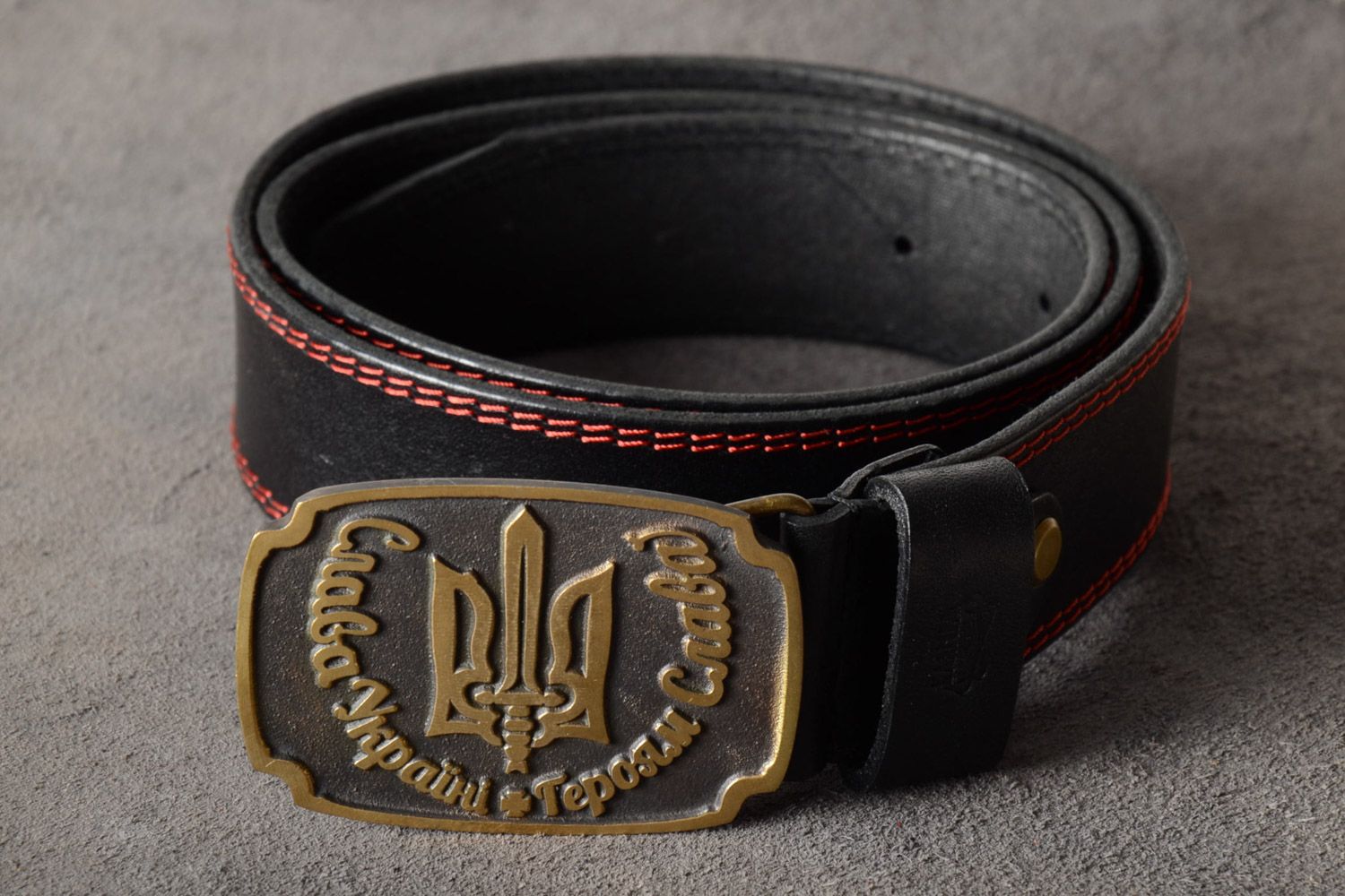 Handmade stamped genuine leather belt with brass buckle photo 1