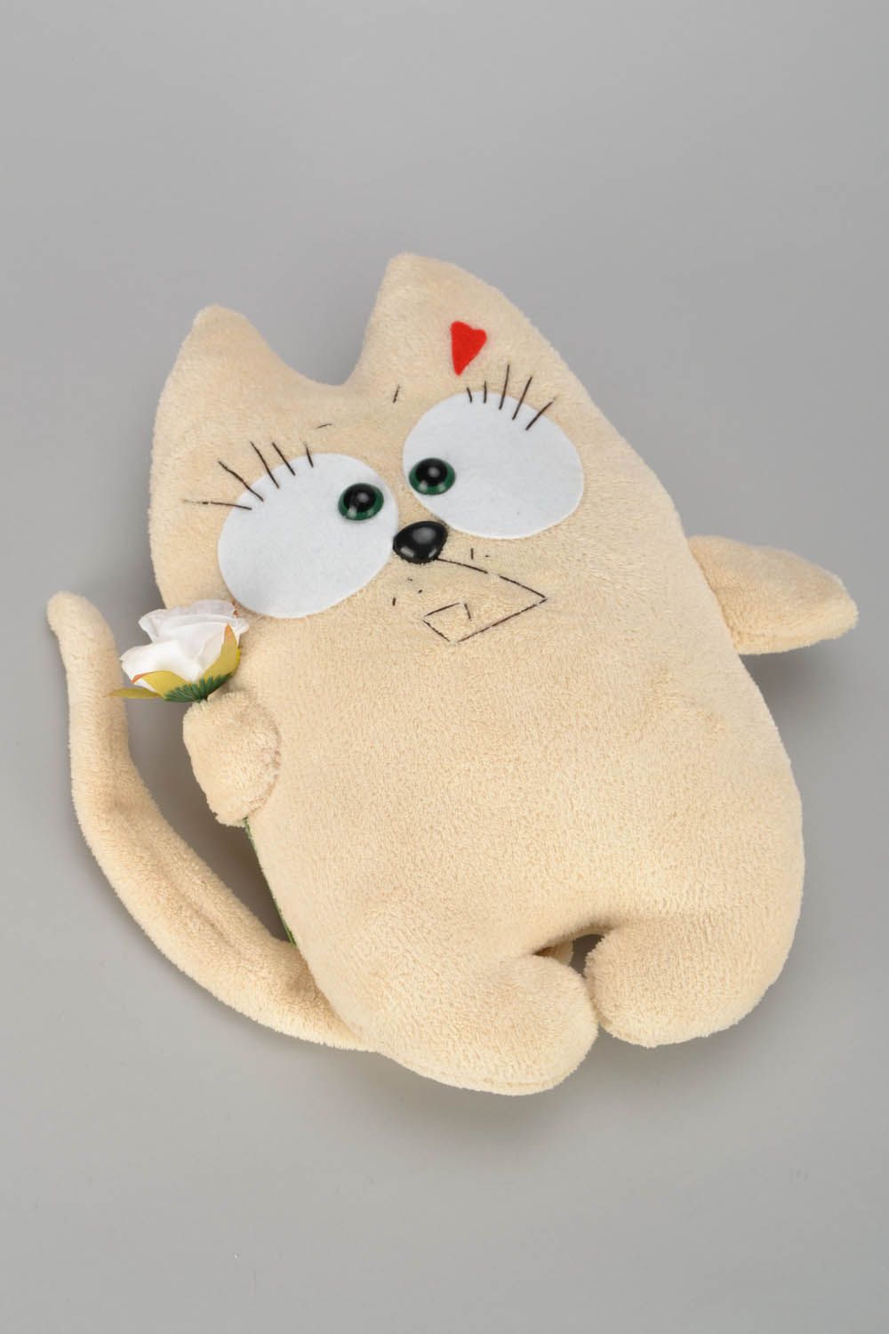 Soft toy cat with rose photo 3