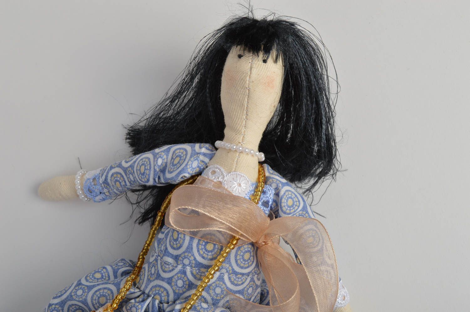 Künstlerische Puppe aus Textil im blauen Kleid für Mädchen Geschenk handgemacht foto 4
