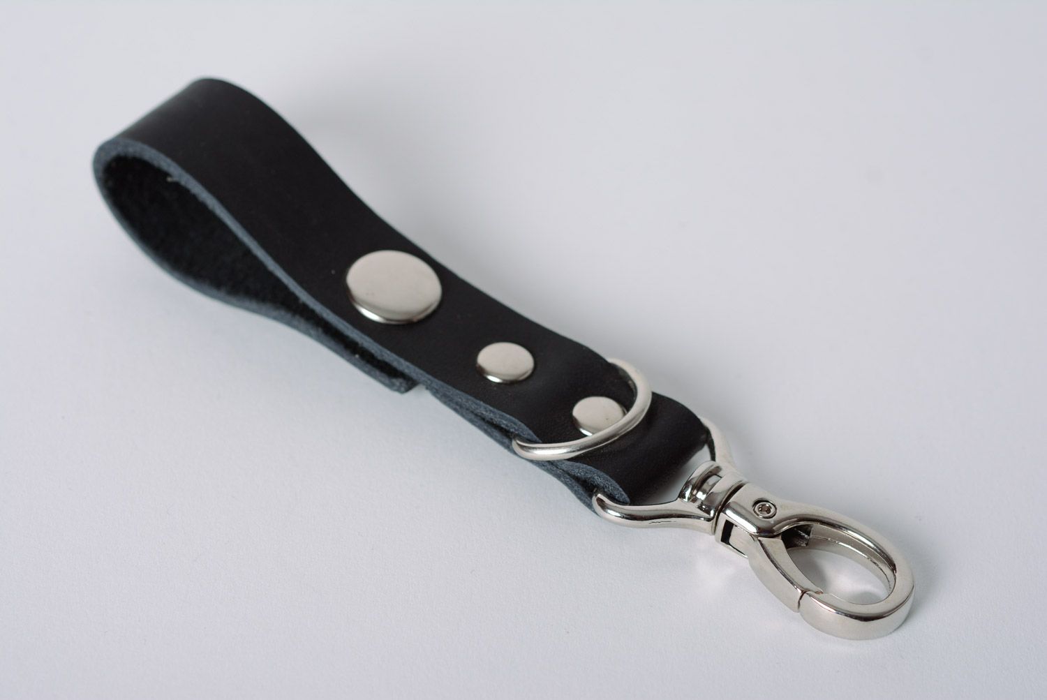 Porte-clés en cuir naturel noir avec mousqueton original fait main cadeau photo 1