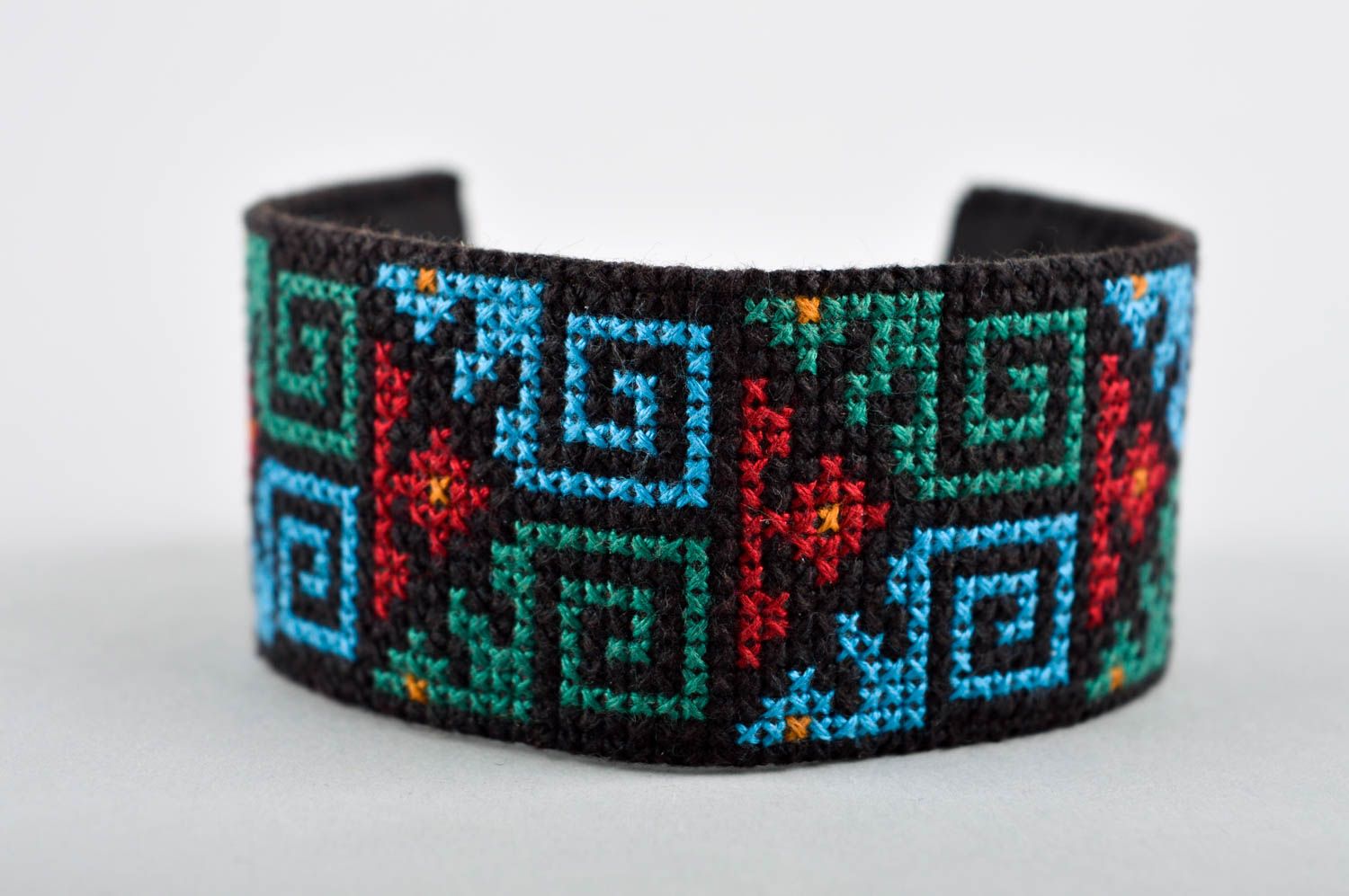 Stylish handmade textile bracelet embroidered bracelet designs gifts for her photo 3