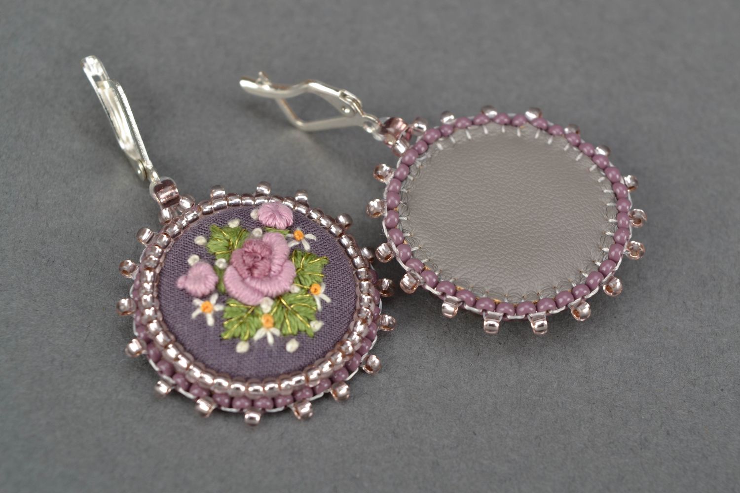 Satin stitch embroidered earrings on leather basis photo 3