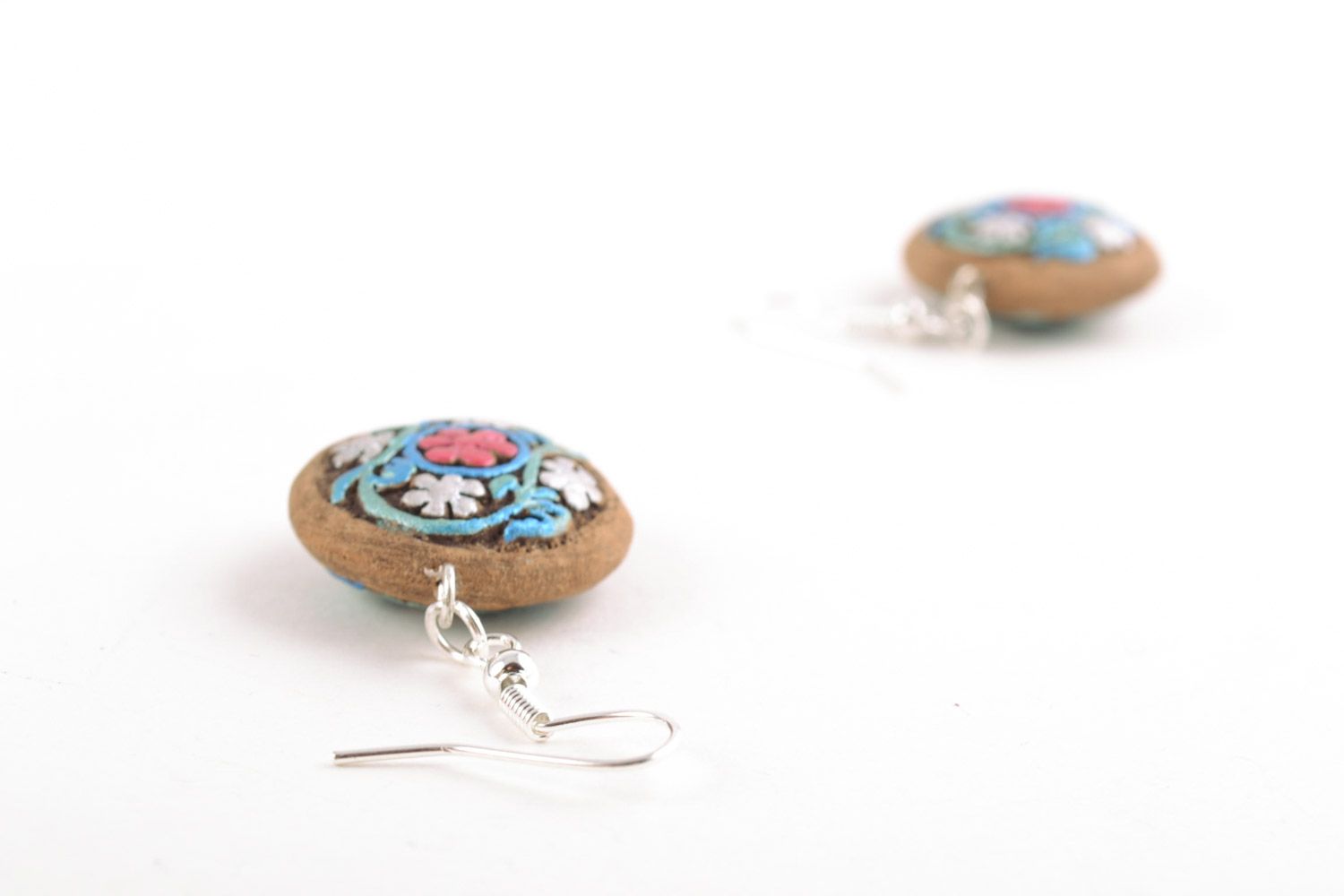 Small handmade clay round earrings painted with acrylics photo 4